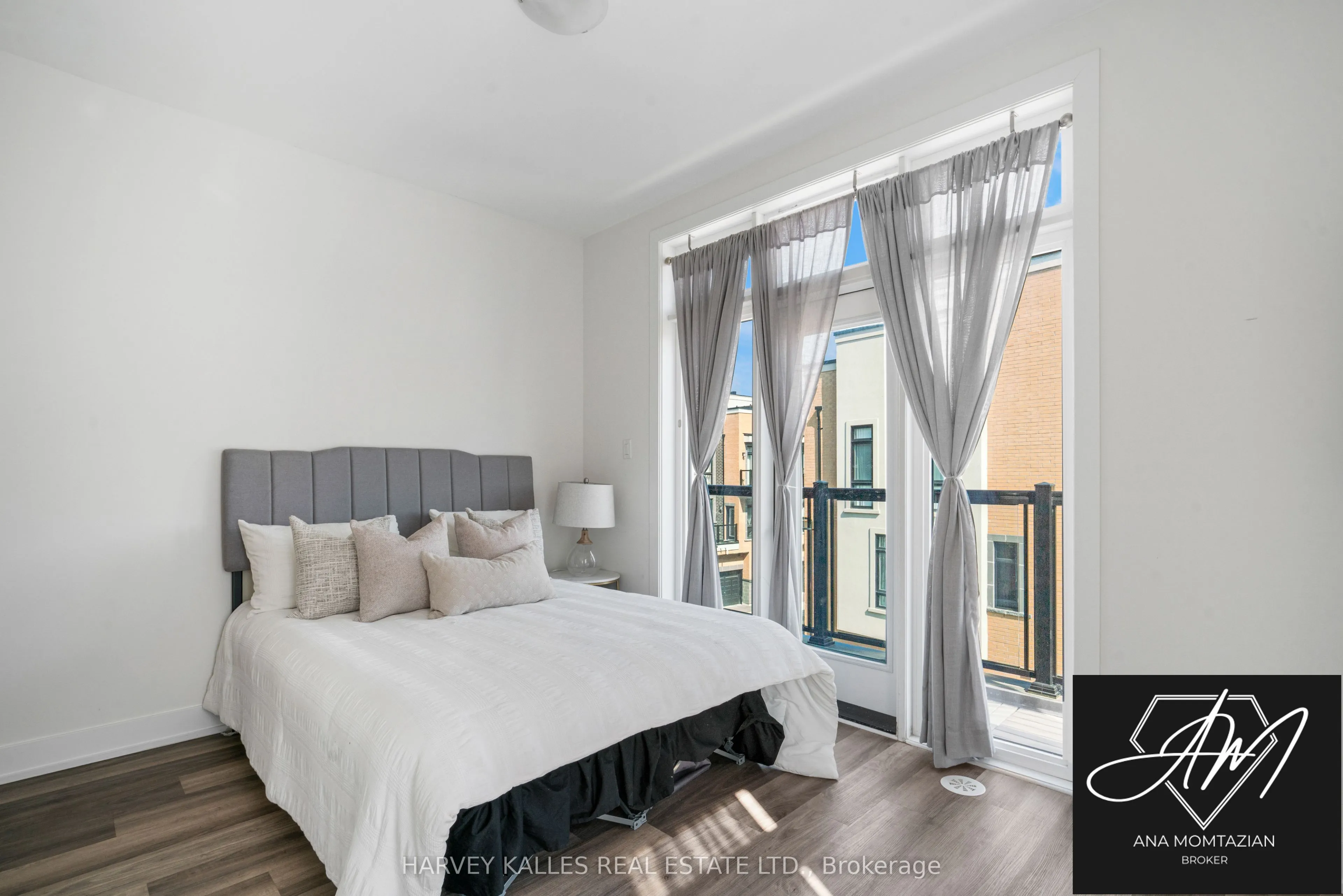 9 Phelps Lane, #270