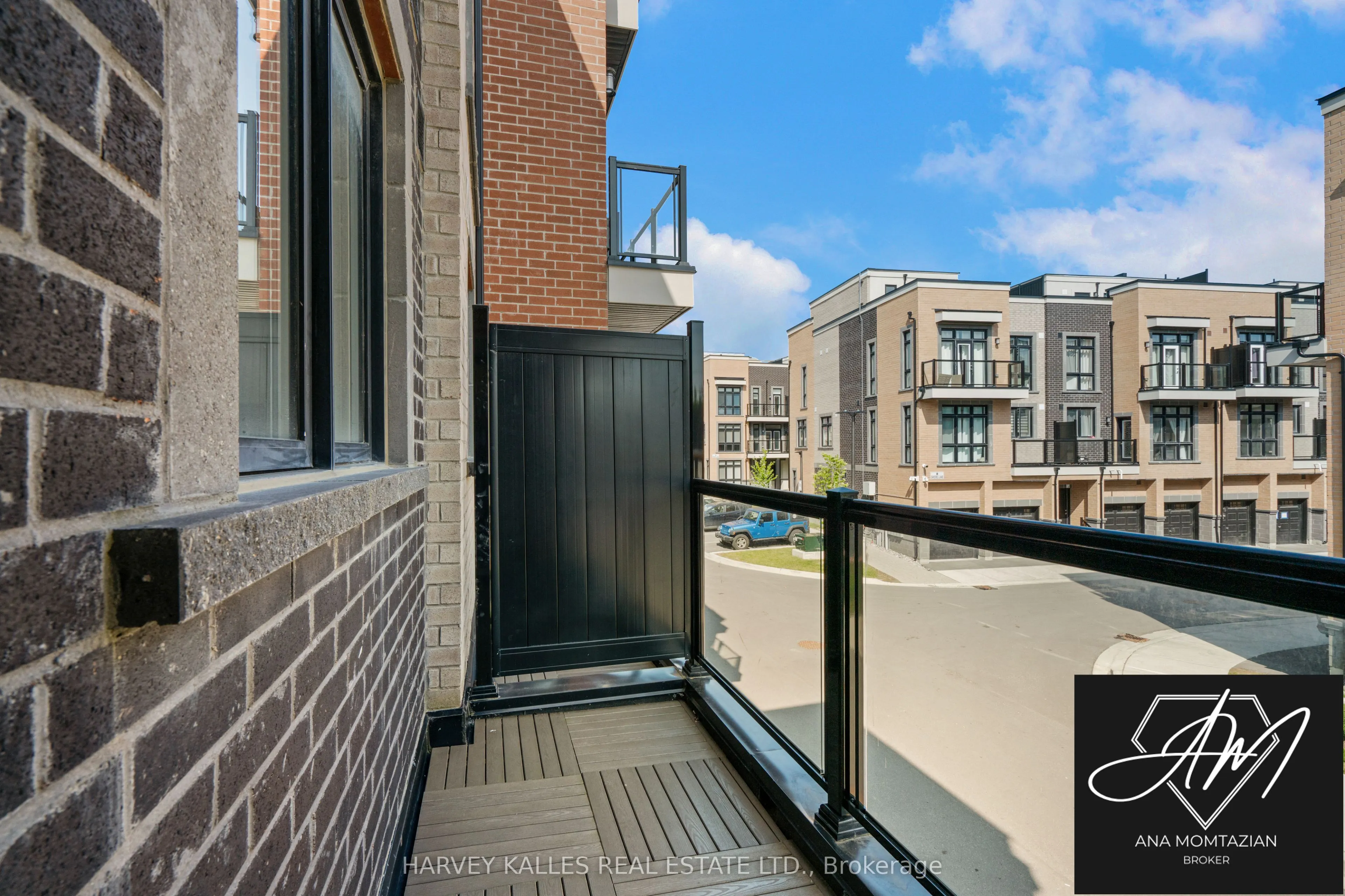 9 Phelps Lane, #270