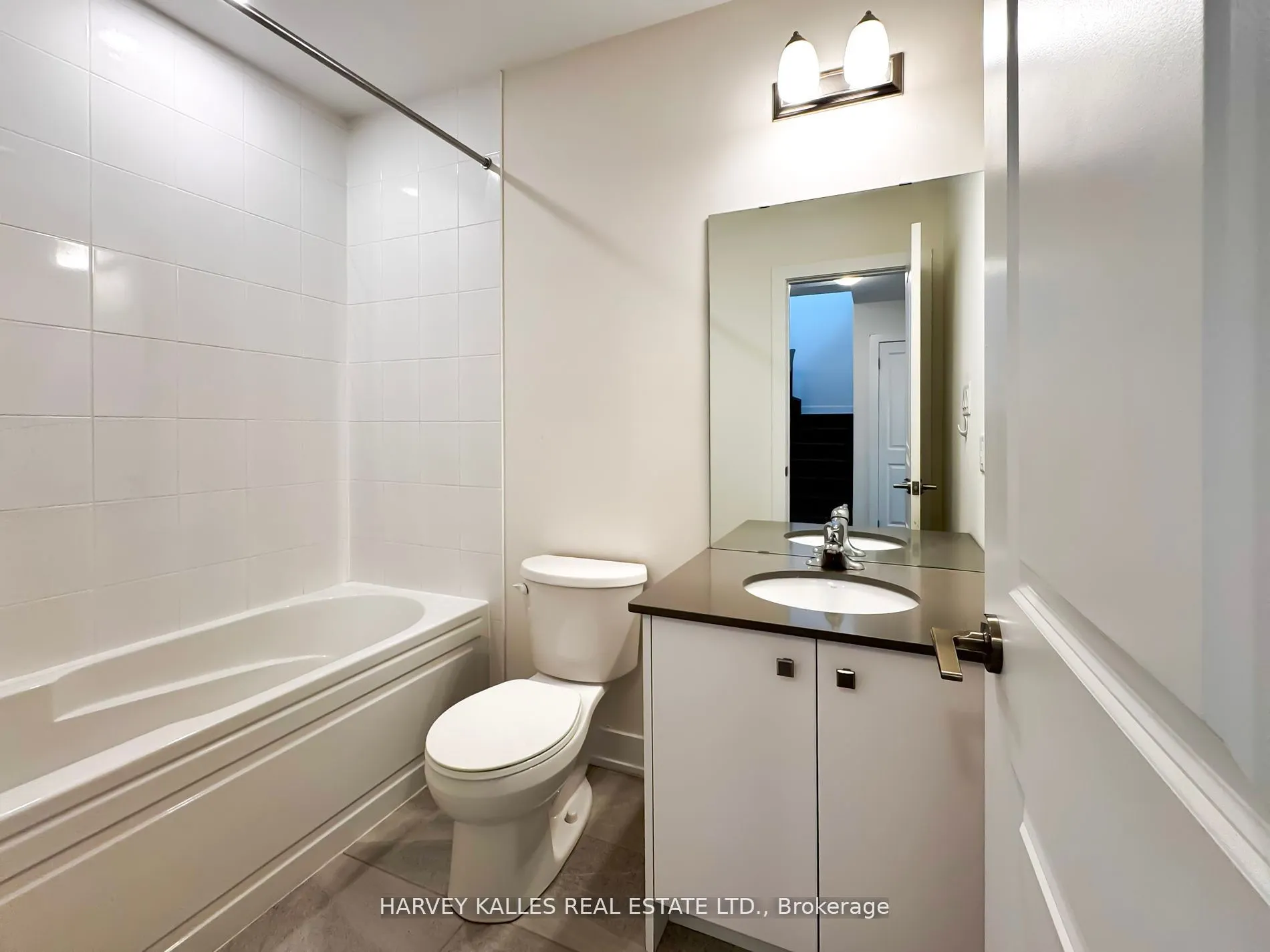 9 Phelps Lane, #270