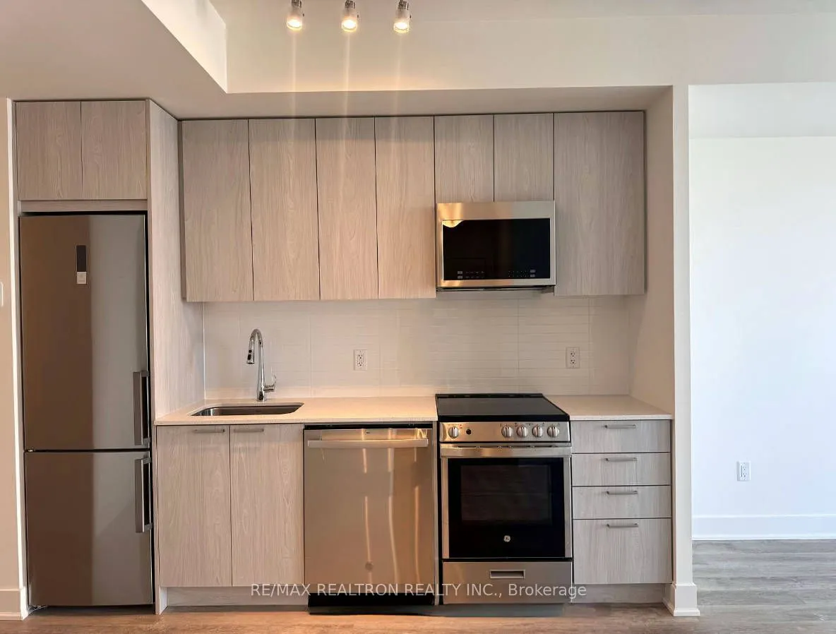 185 Deerfield Road #1205