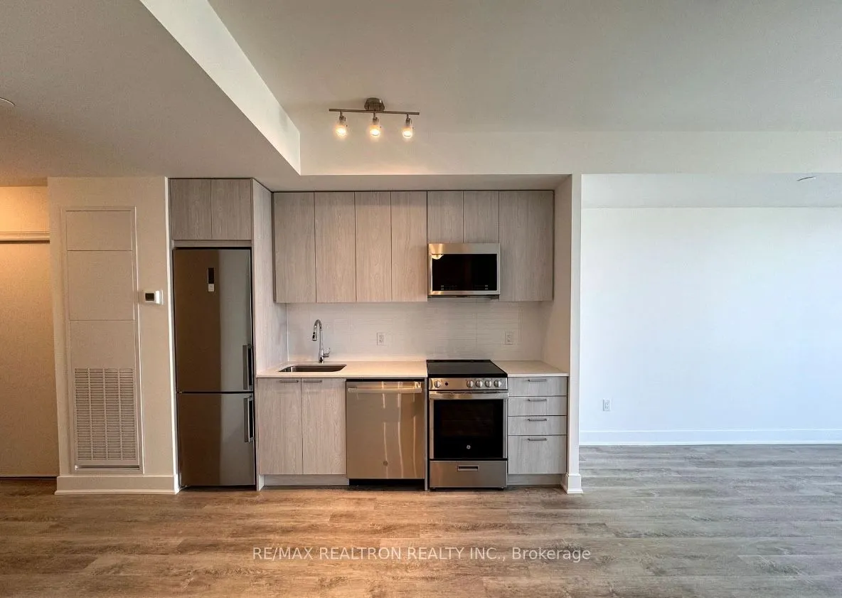 185 Deerfield Road #1205