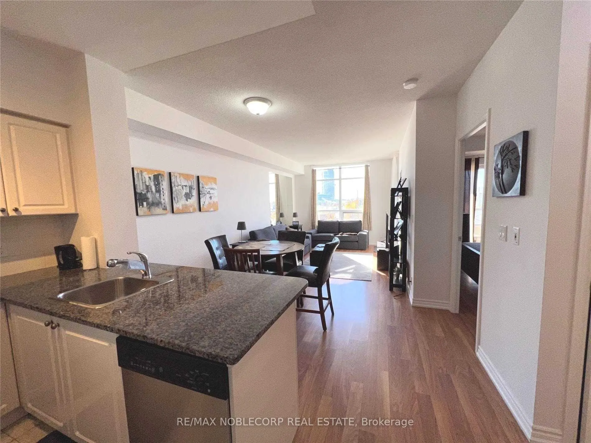 9225 Jane Street, #302