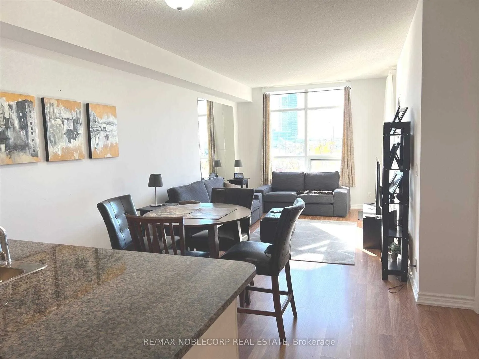 9225 Jane Street, #302