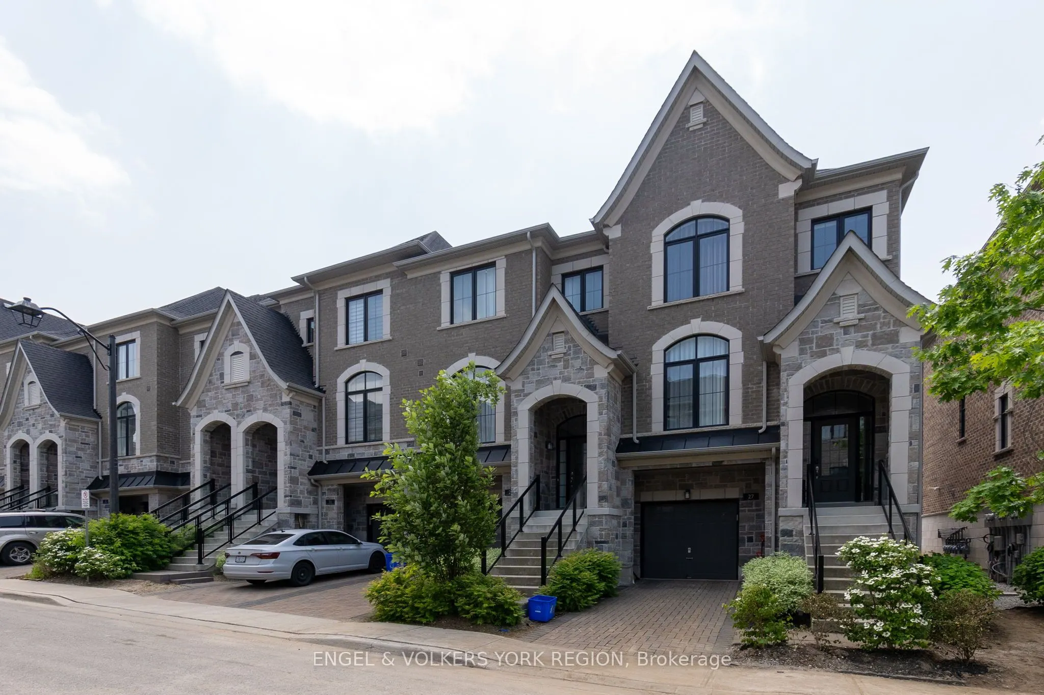 29 Nardini Ln