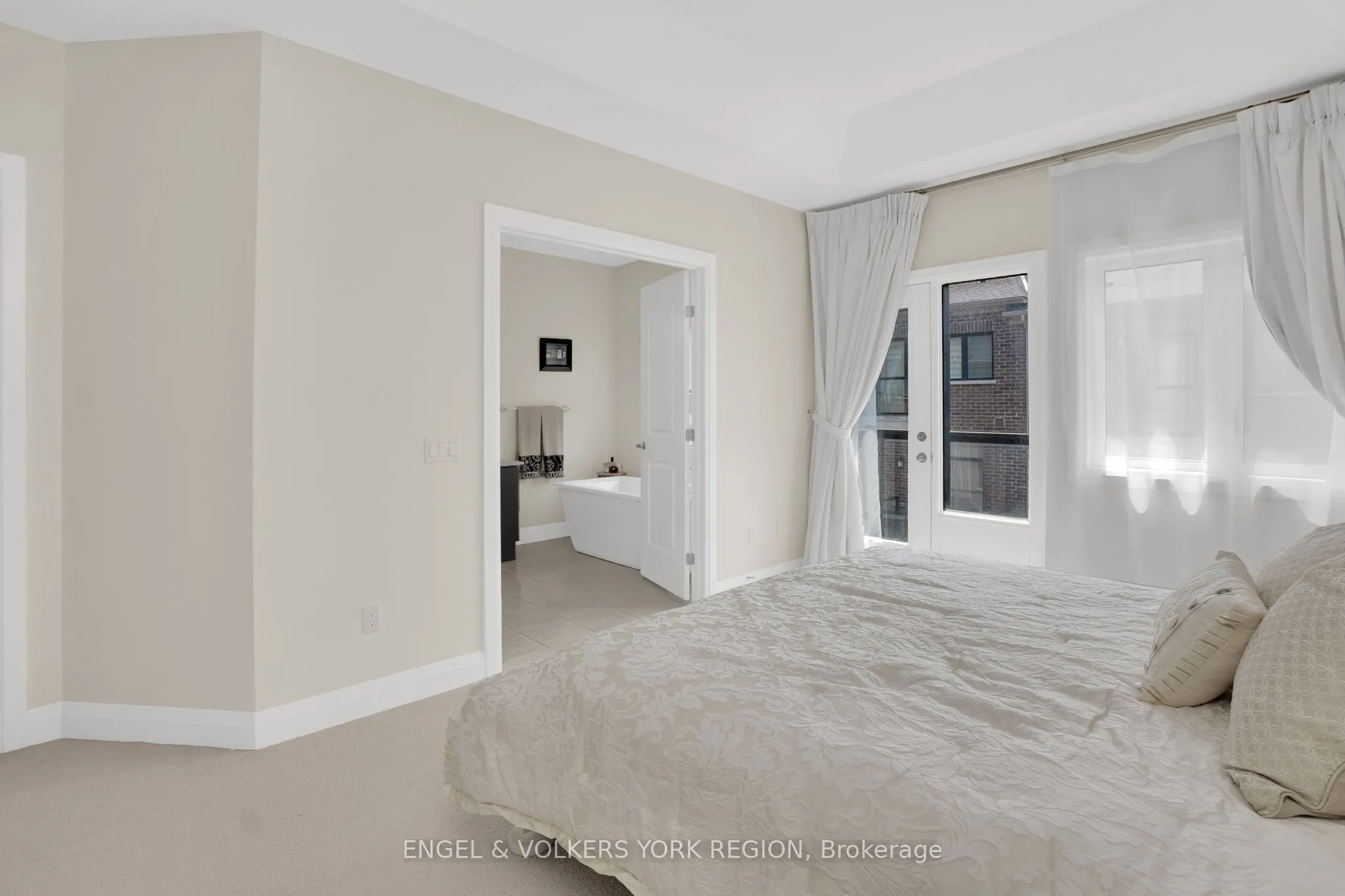 29 Nardini Ln