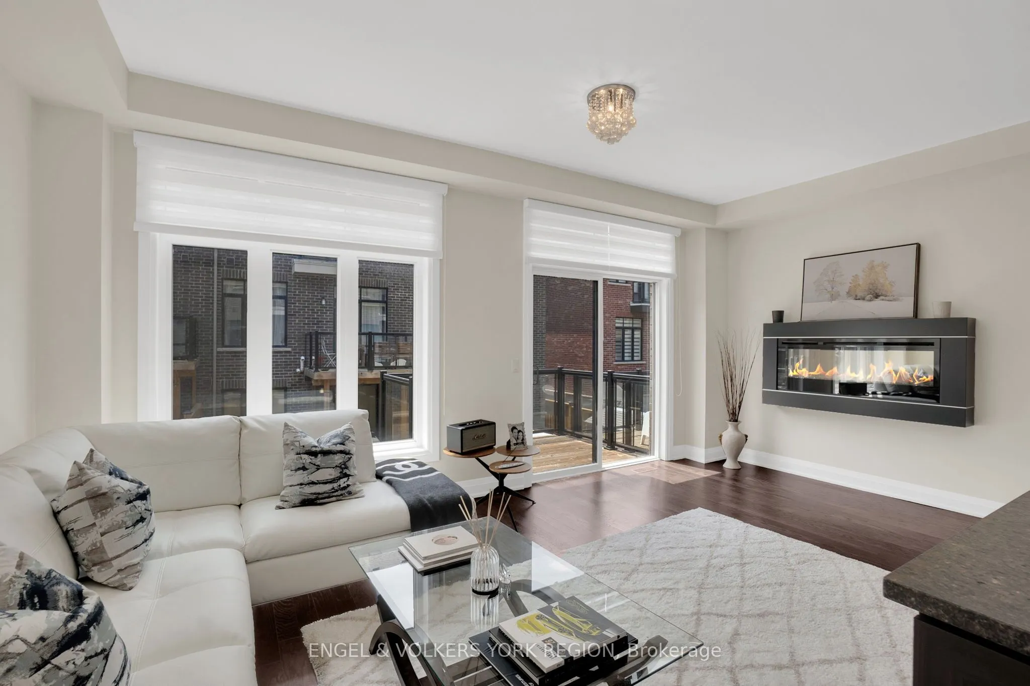 29 Nardini Ln