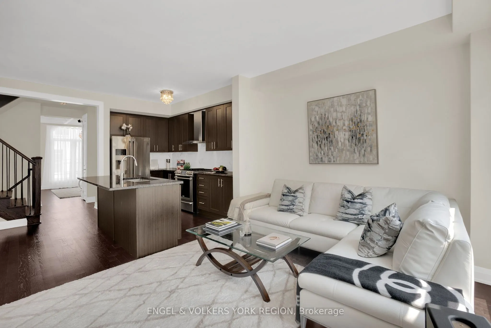 29 Nardini Ln