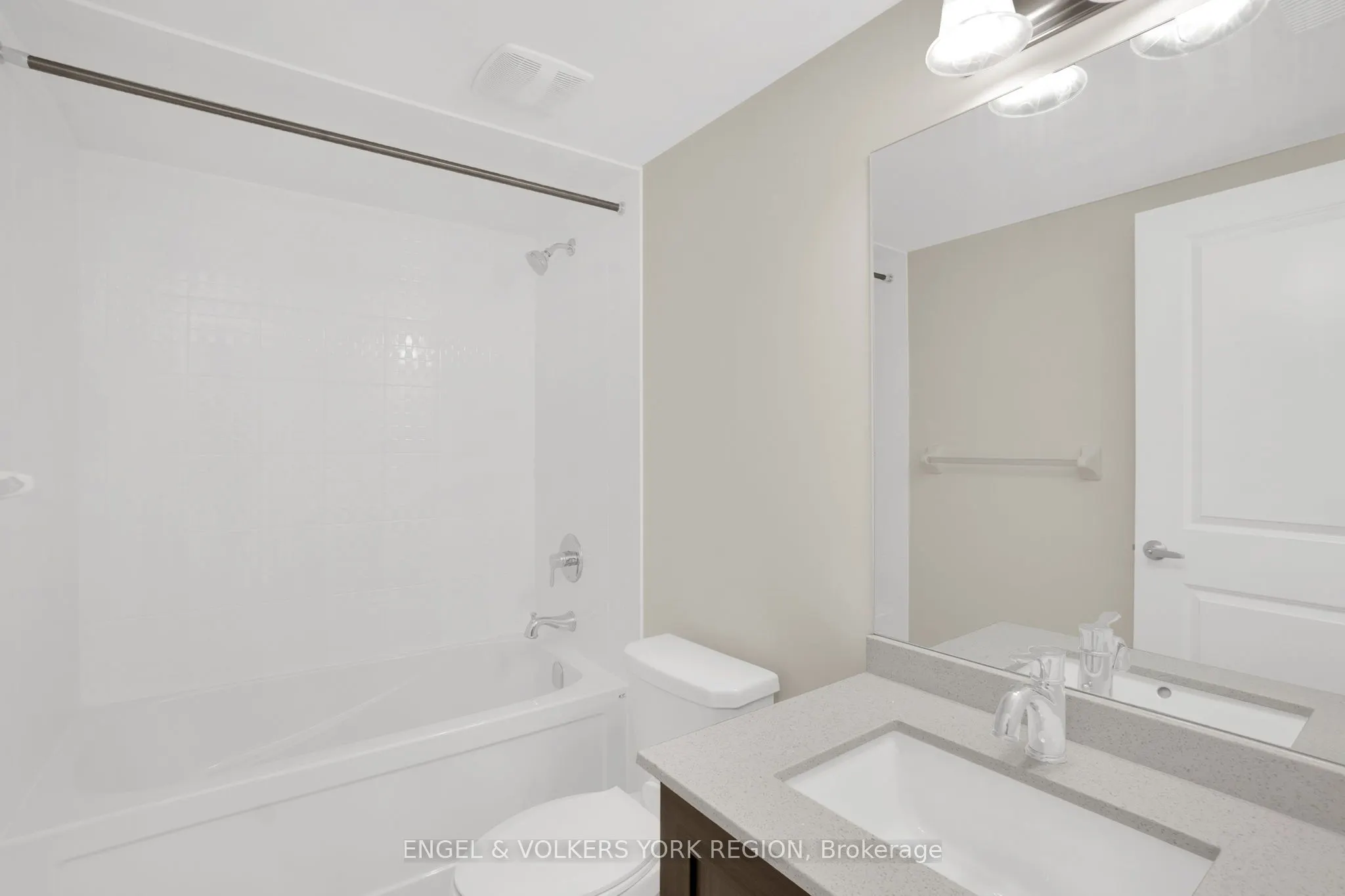 29 Nardini Ln