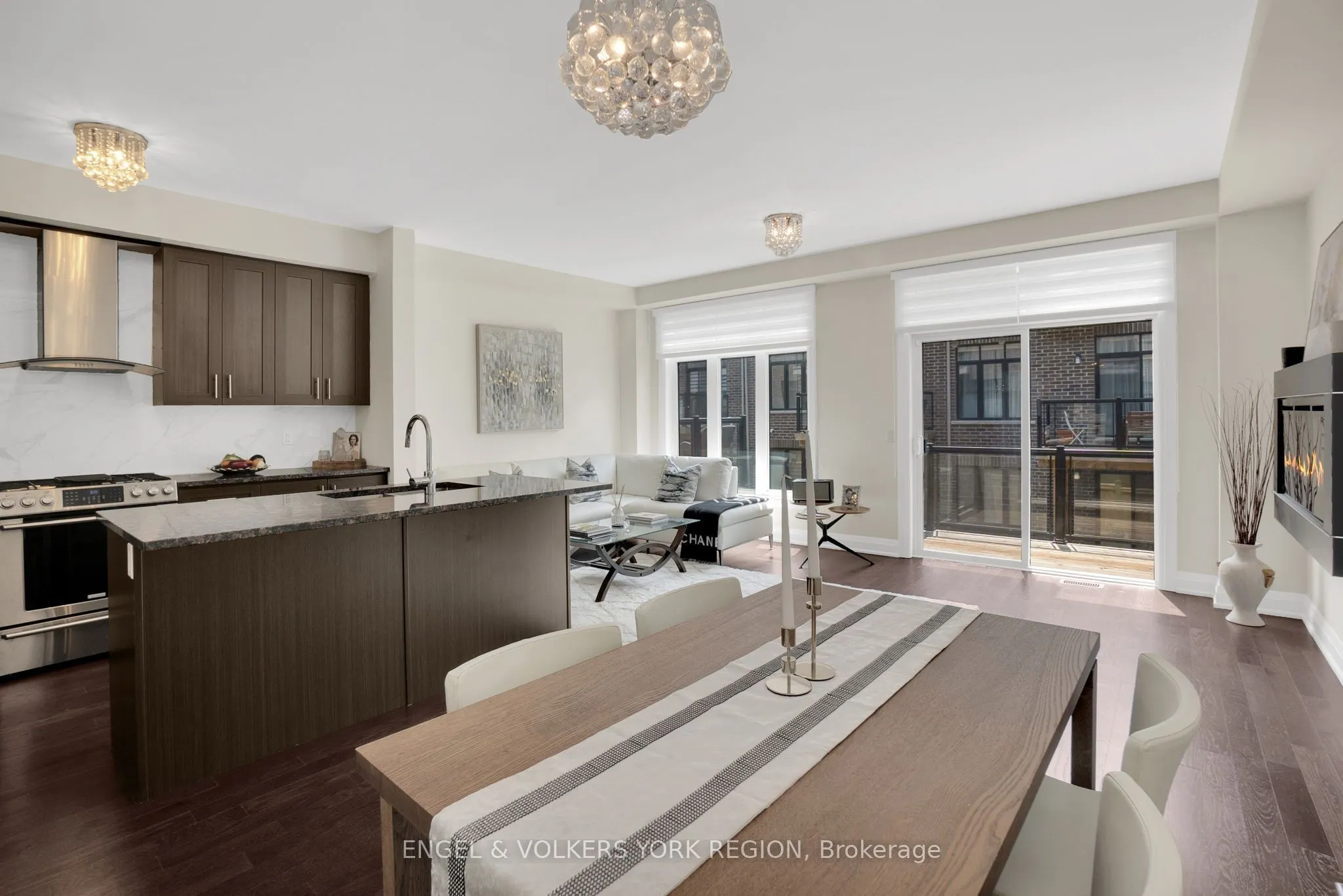 29 Nardini Ln