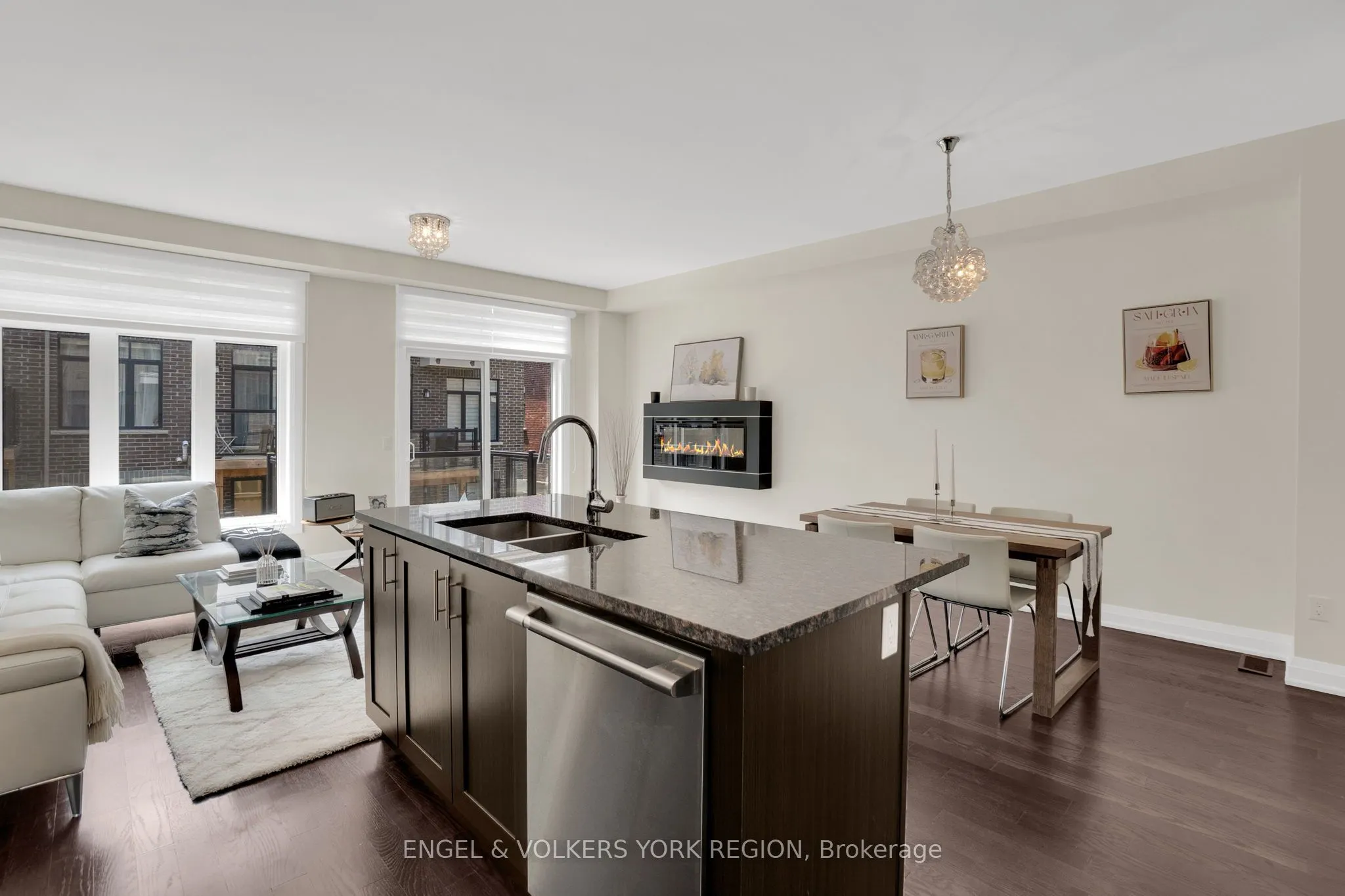 29 Nardini Ln