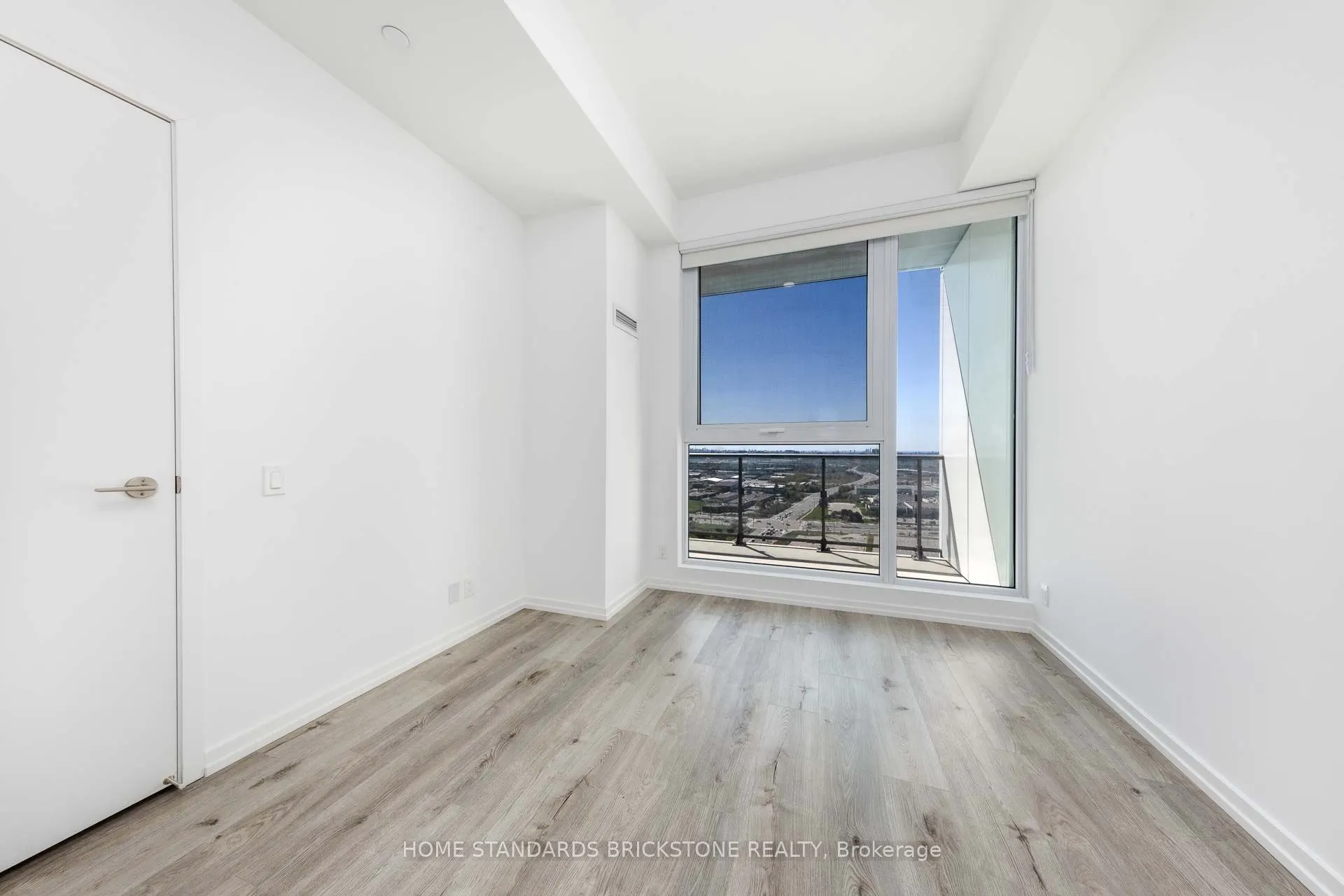 1000 Portage Parkway, #2706