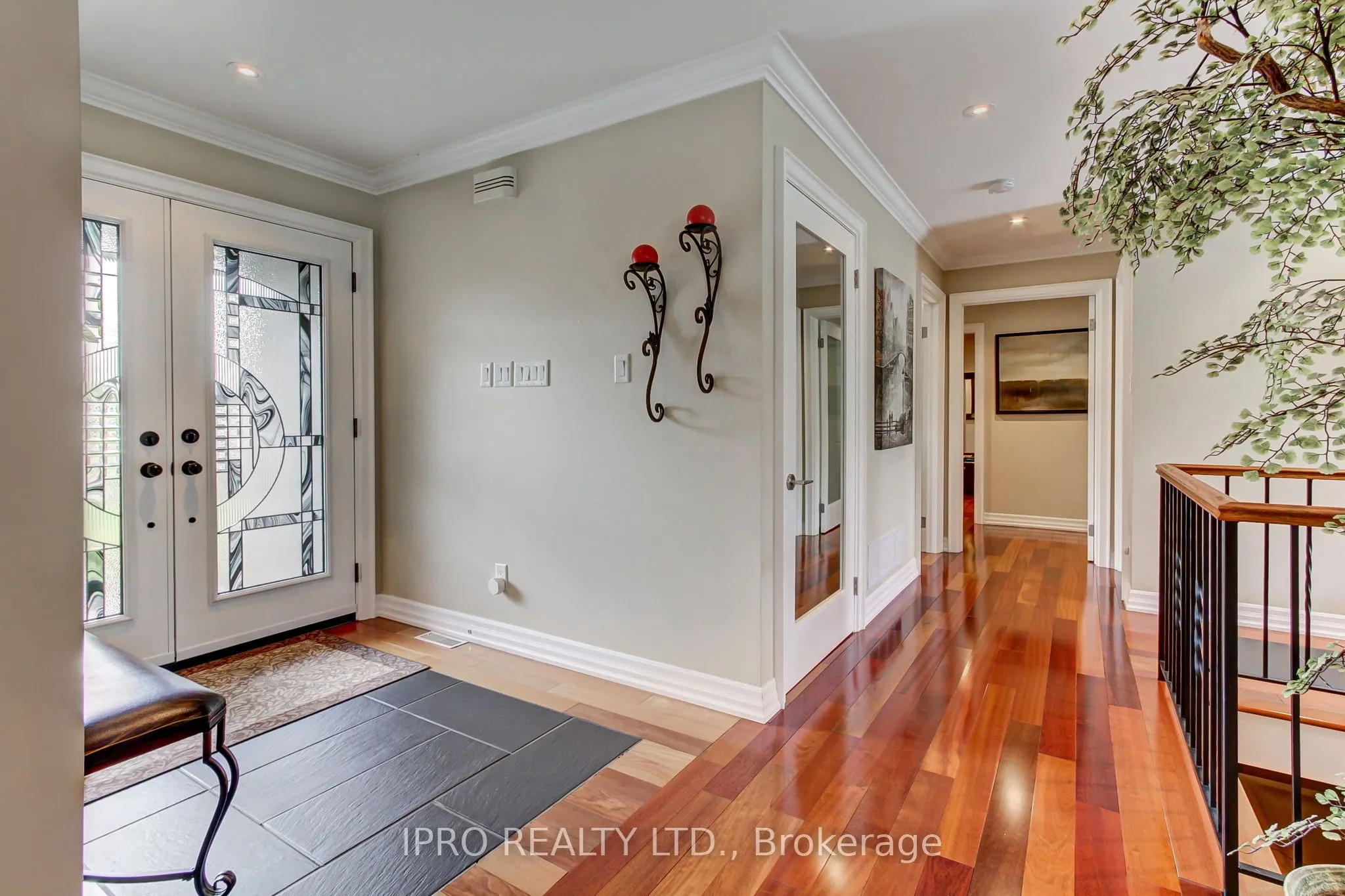 2706 Shering Crescent