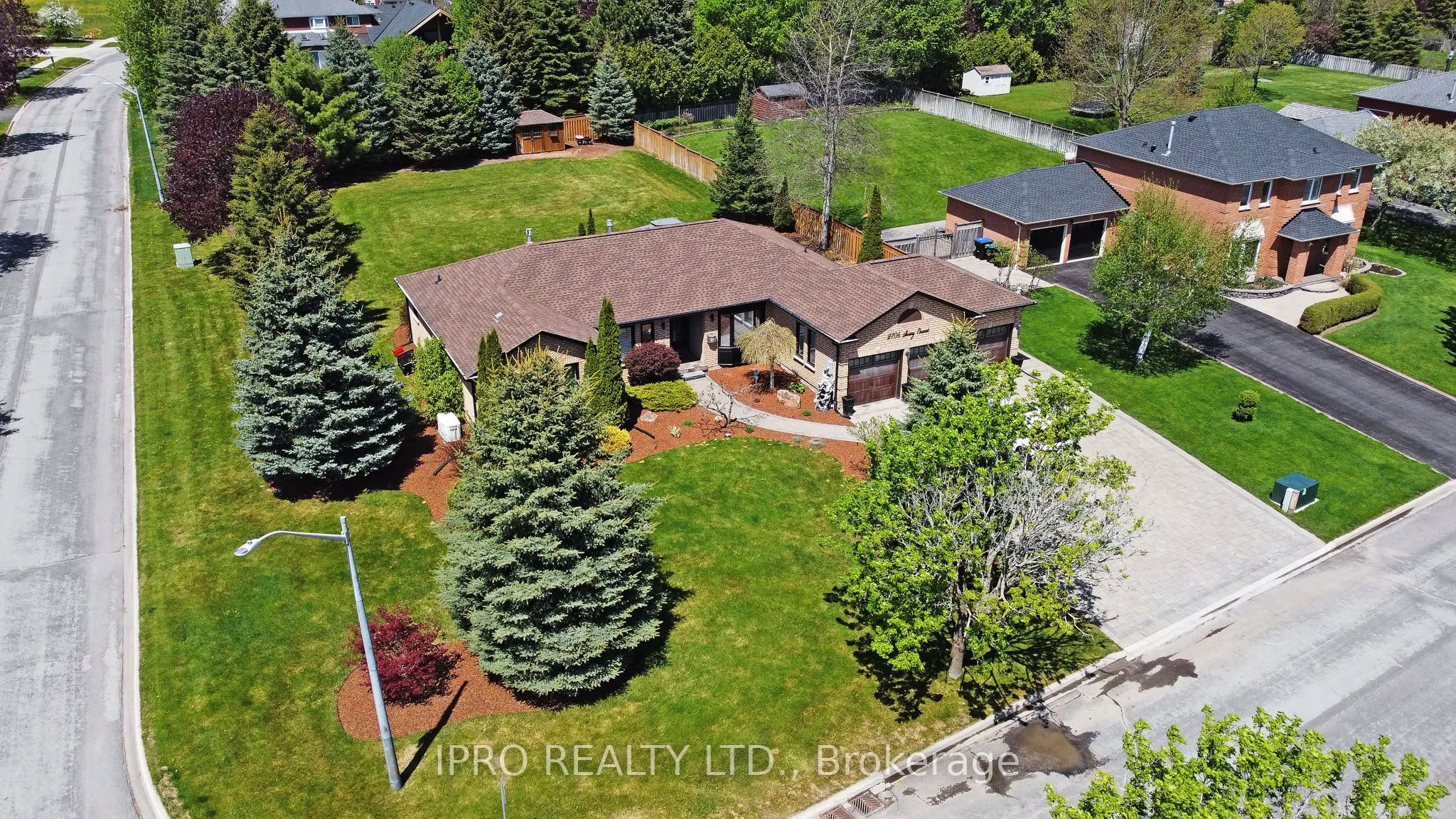 2706 Shering Crescent