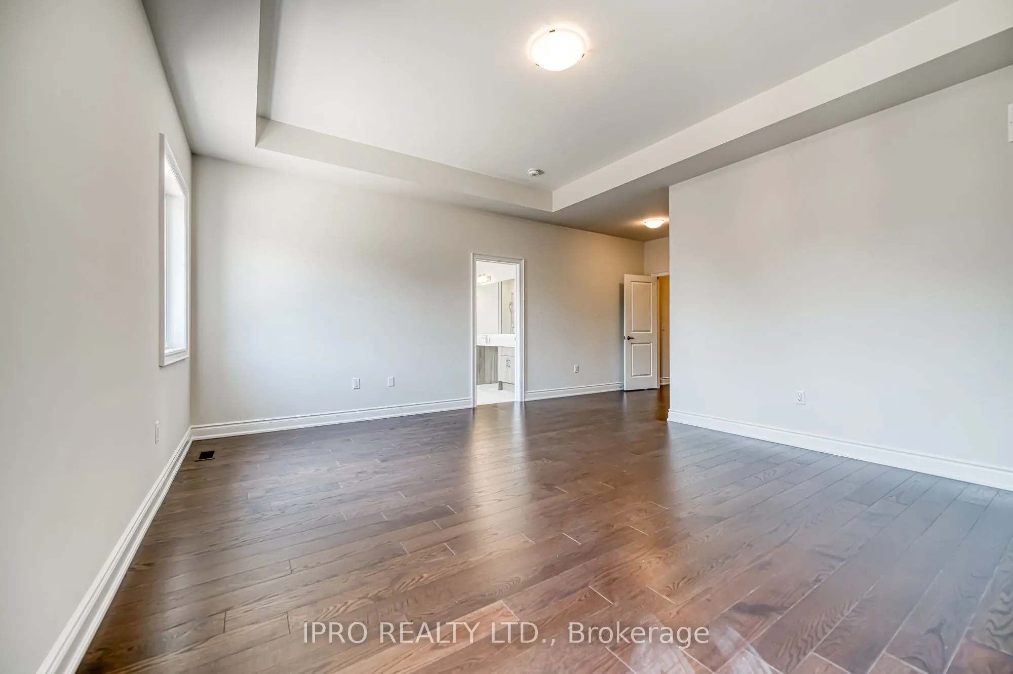 160 Winthrop Crescent