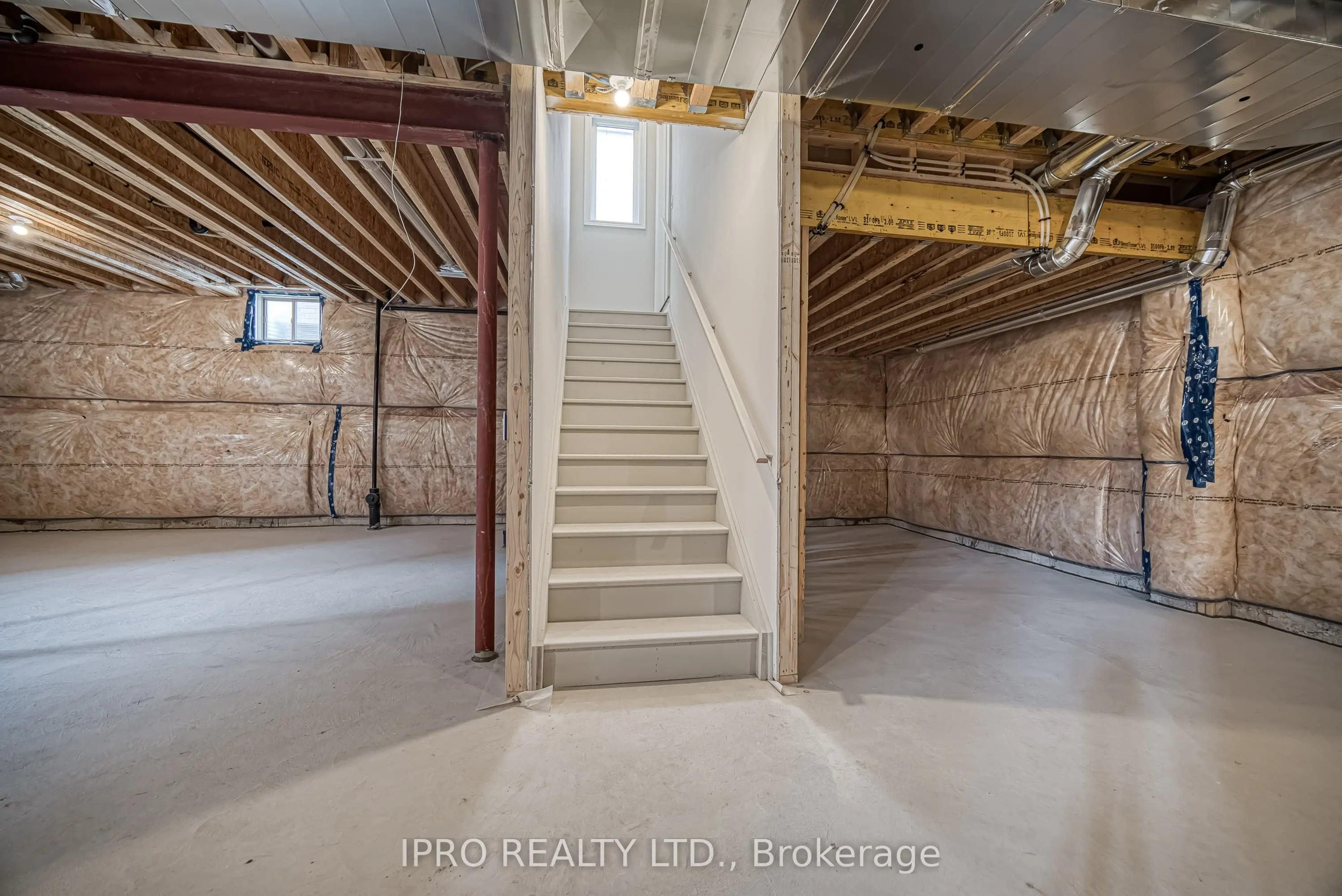 160 Winthrop Crescent