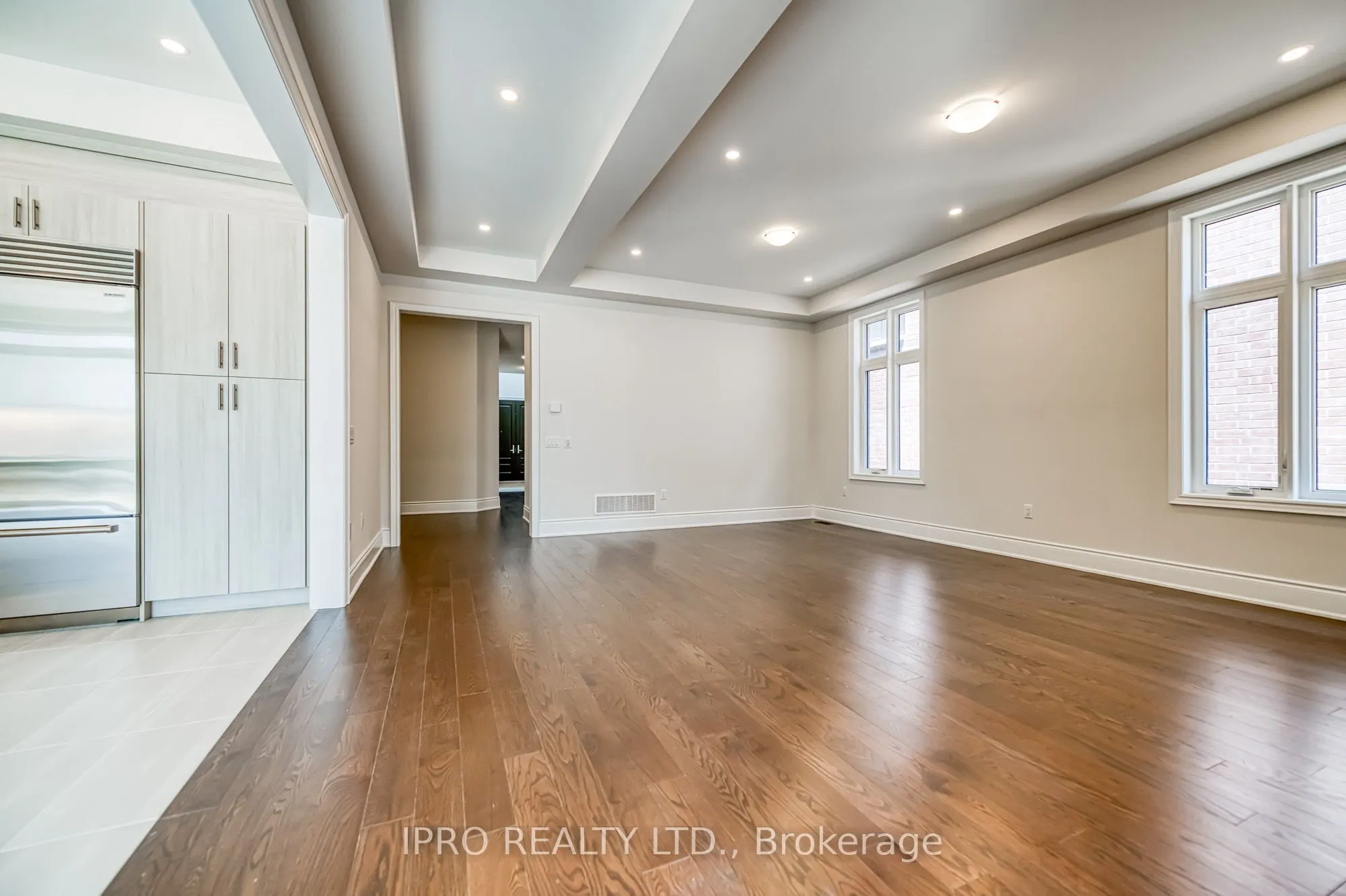 160 Winthrop Crescent
