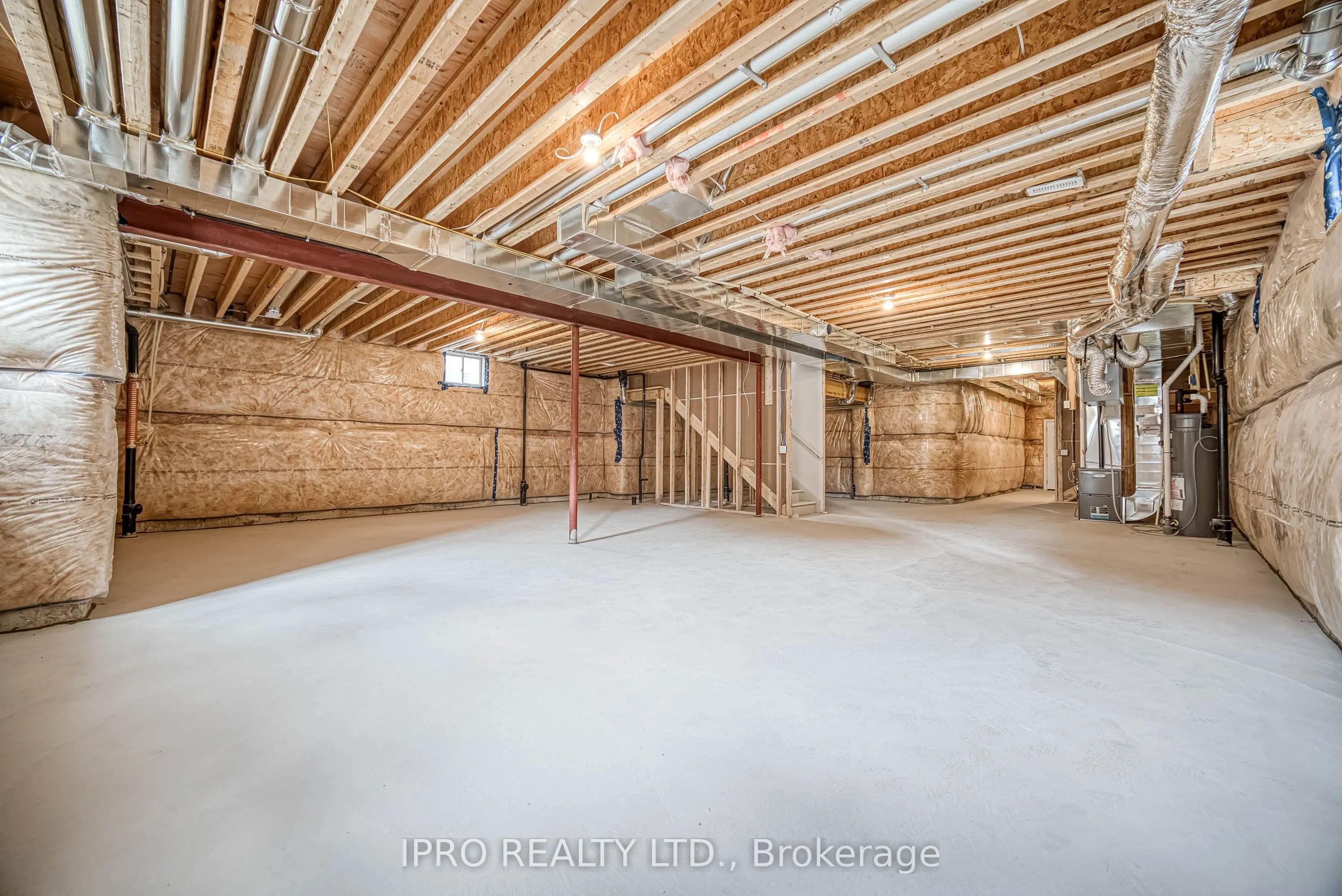 160 Winthrop Crescent