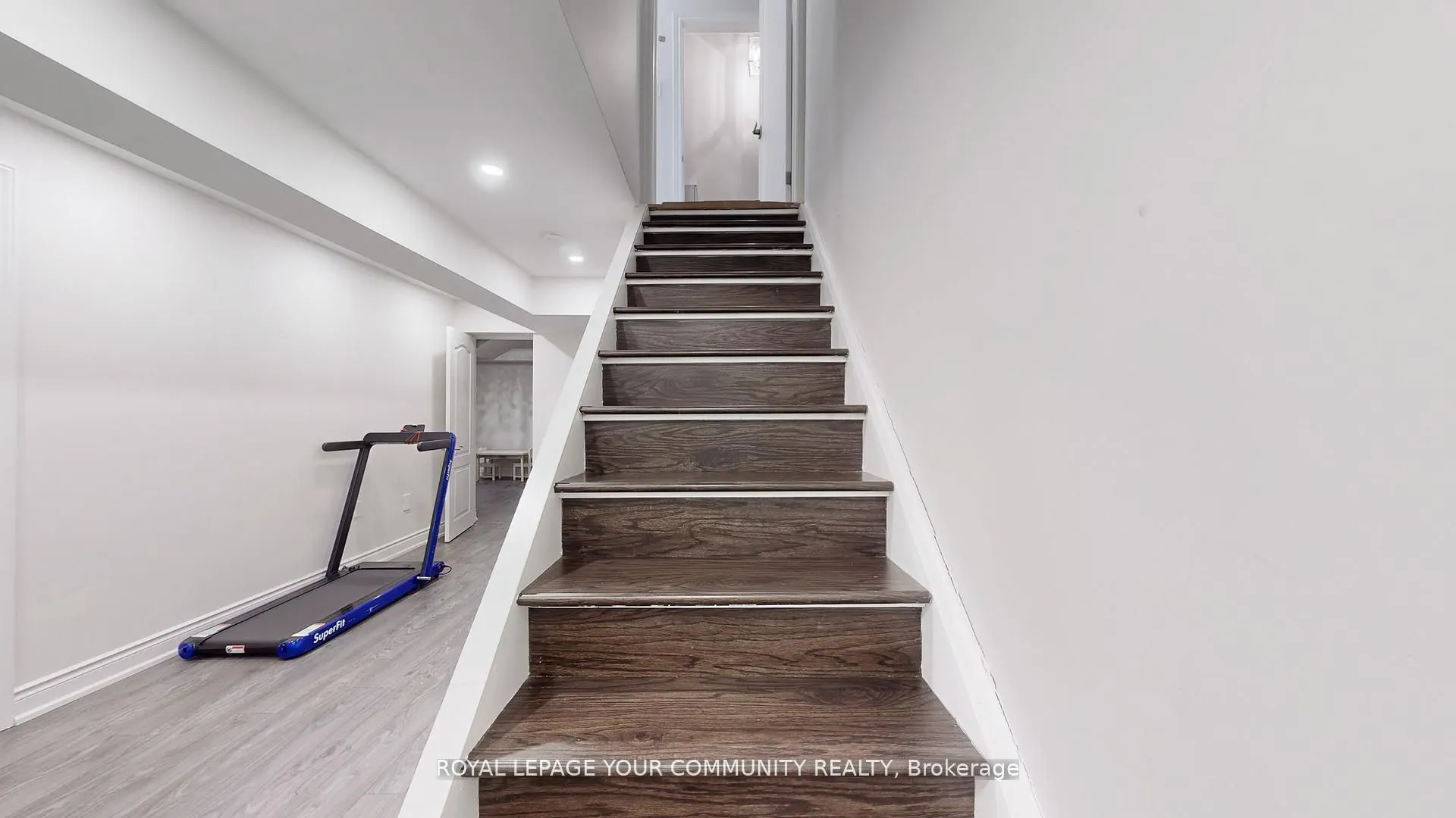 100 Grand Oak Drive