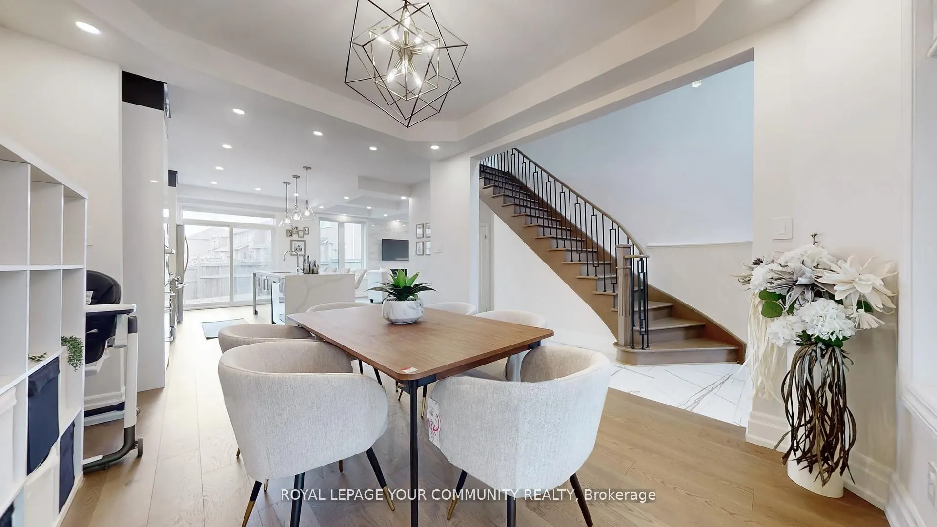 100 Grand Oak Drive