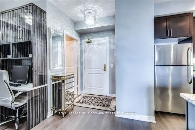9255 Jane Street, #914