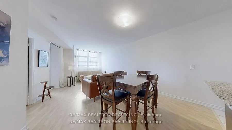 9225 Jane Street #401