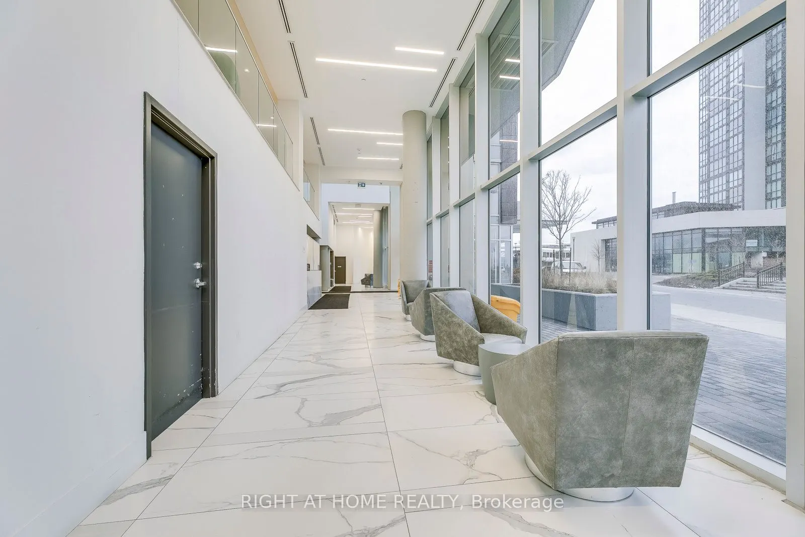 2916 Highway 7 Road, #3202