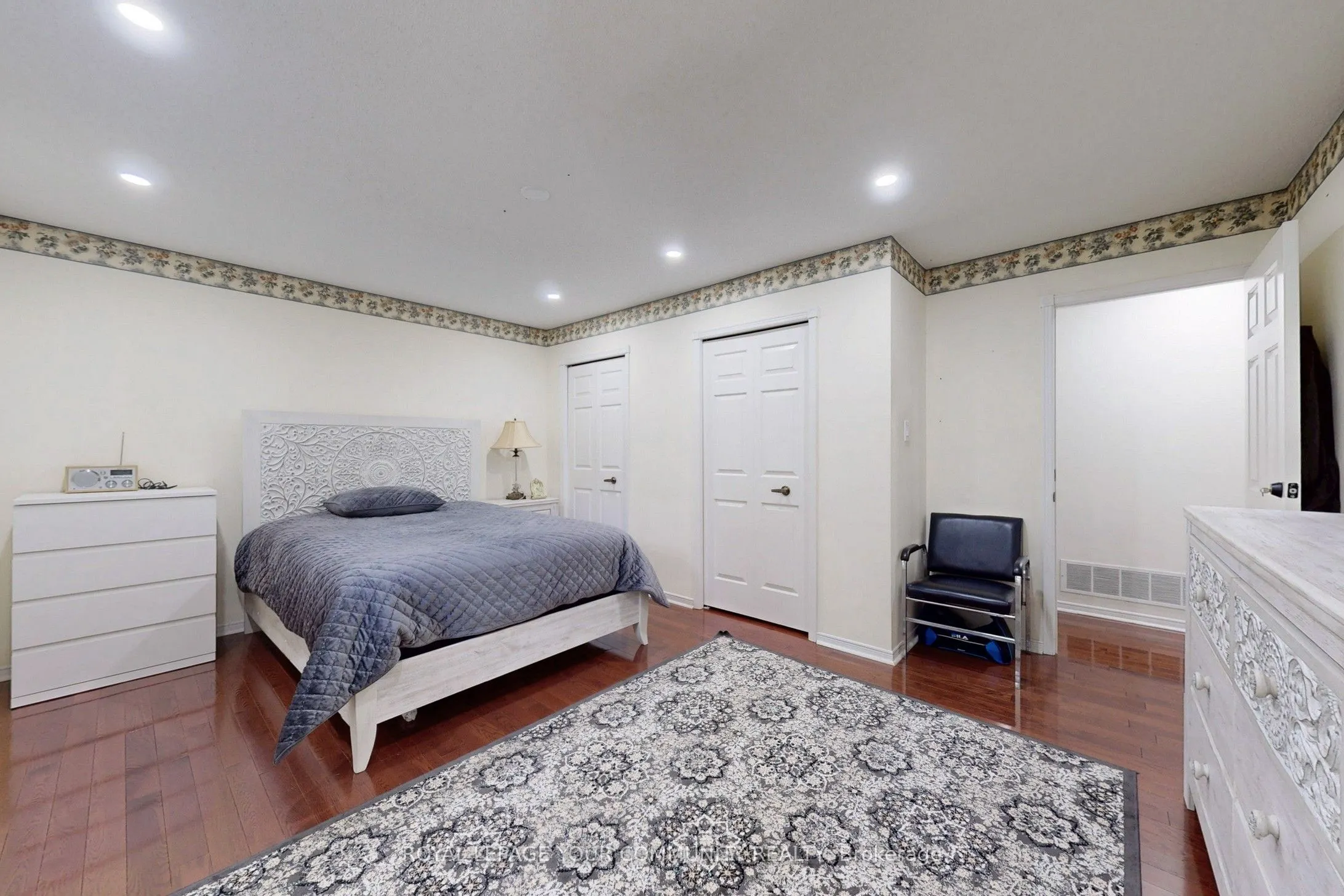 284 Murray Drive