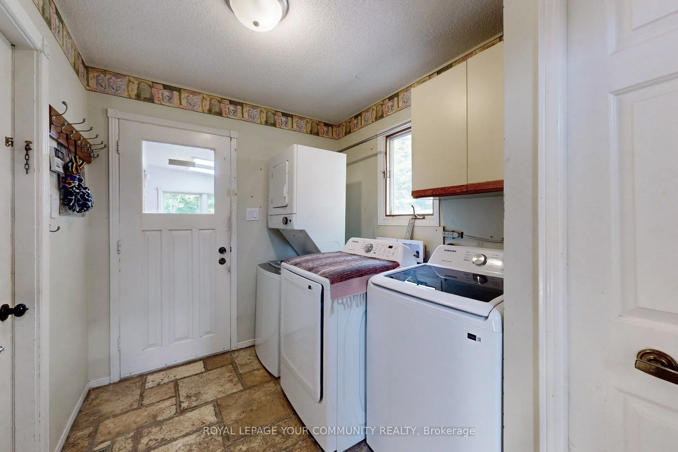 284 Murray Drive