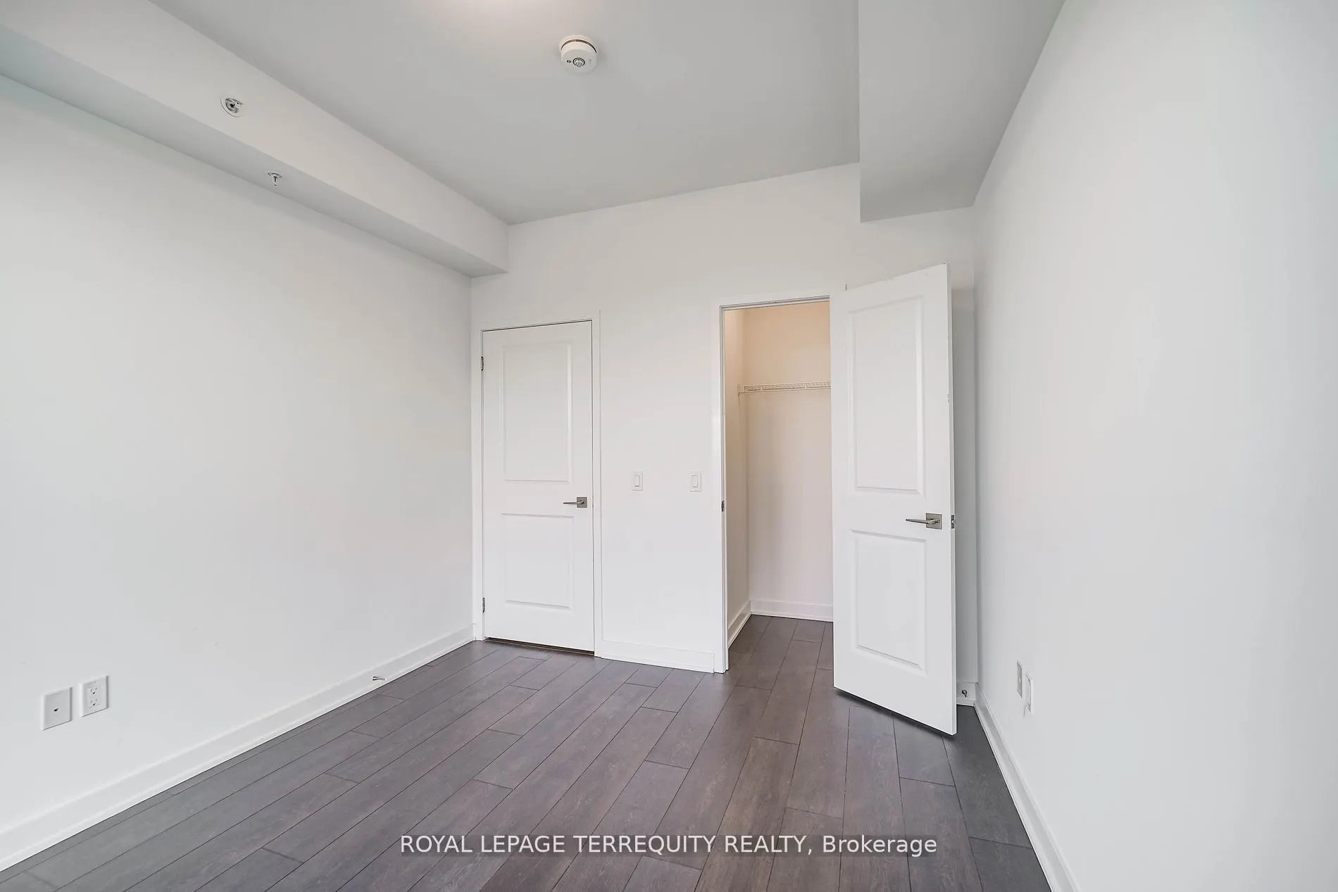 85 Oneida Crescent, #302