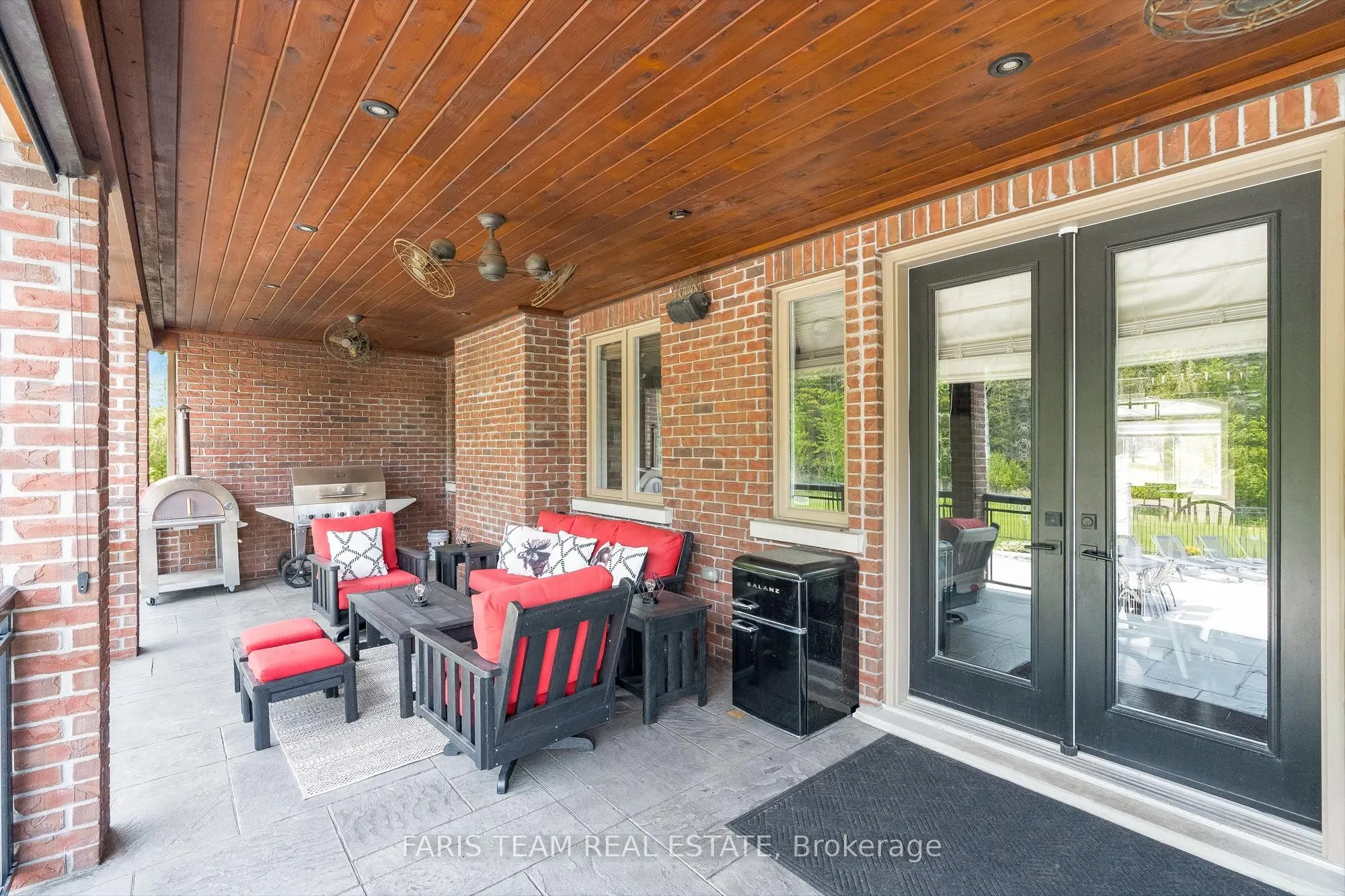 158 Dale Crescent