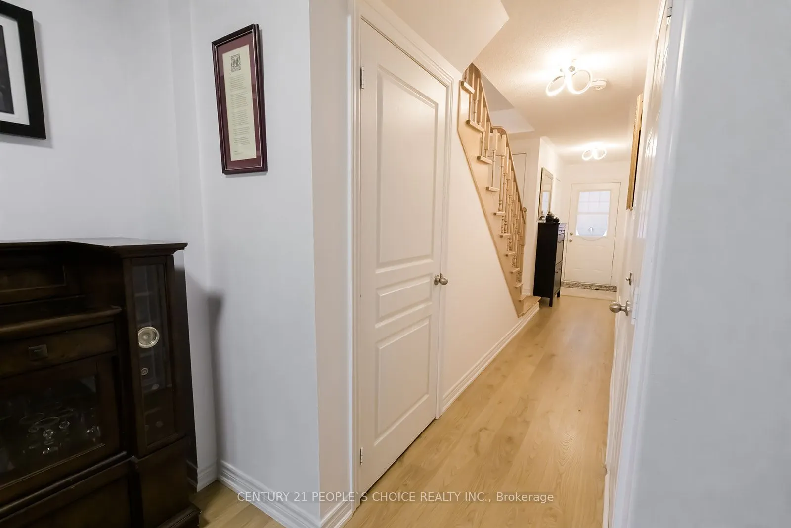 102 Roy Grove Way