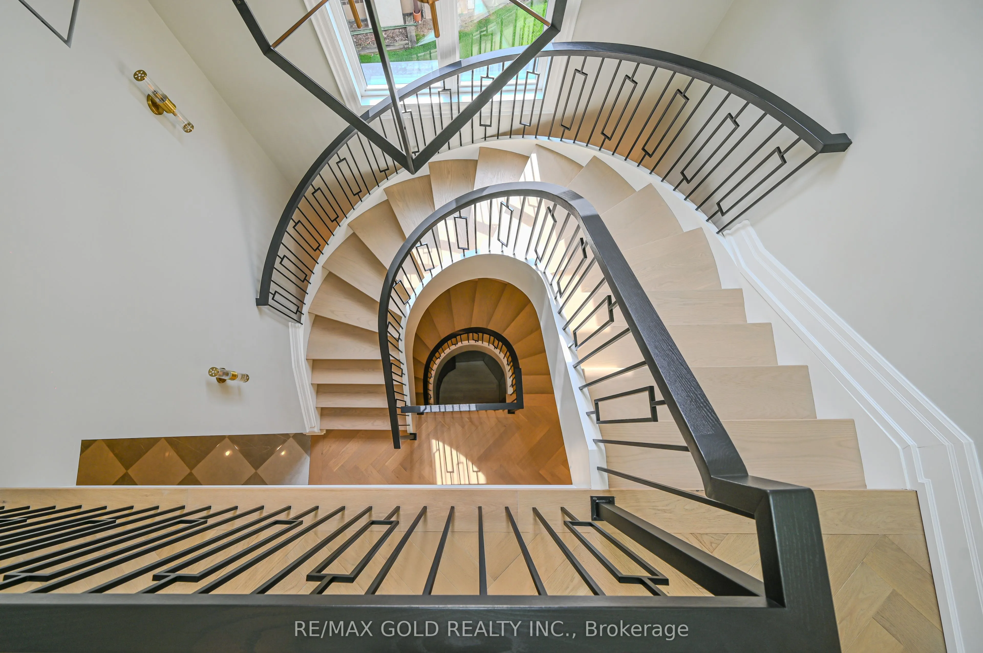 48 Sylvadene Parkway