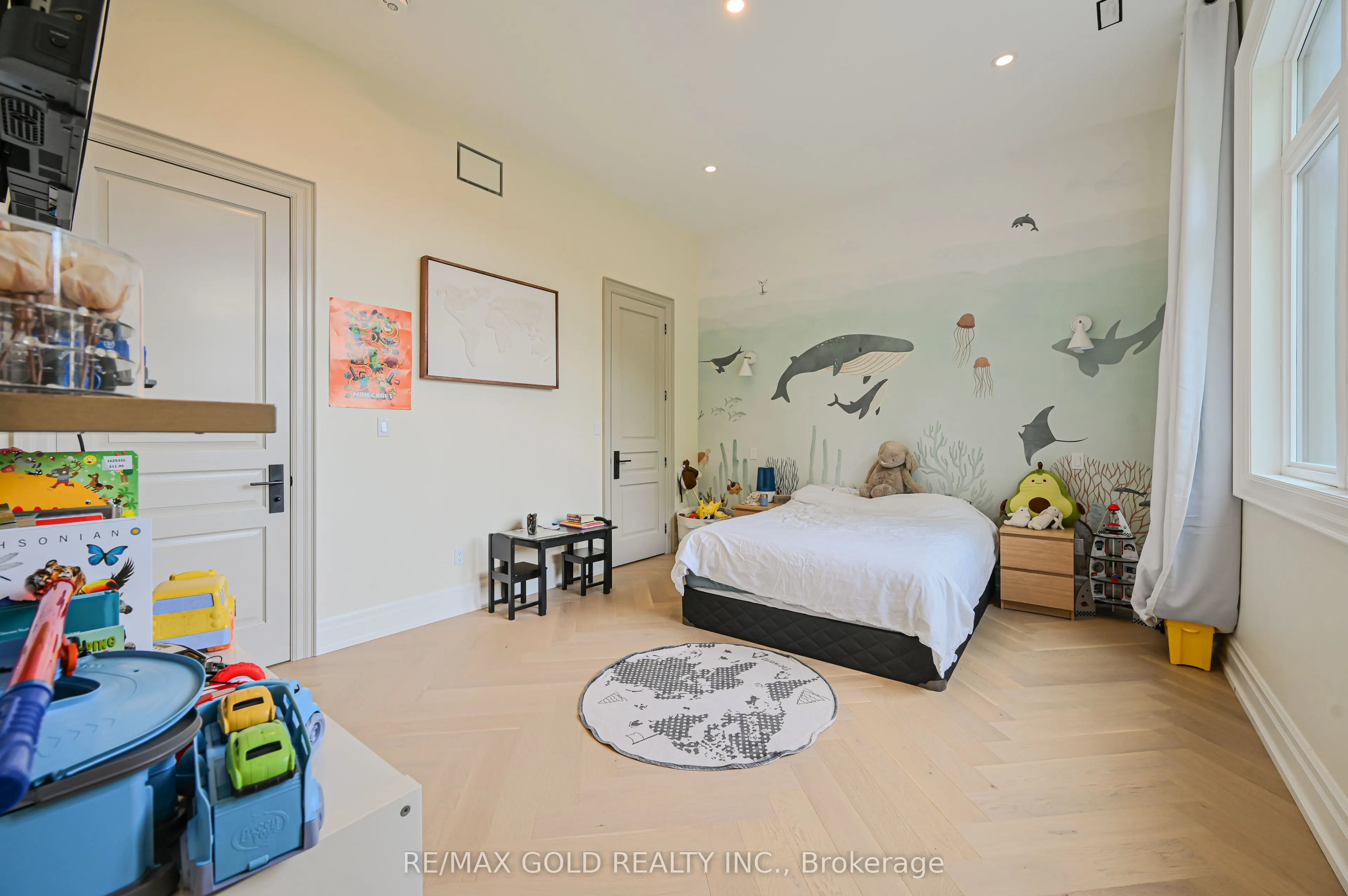 48 Sylvadene Parkway