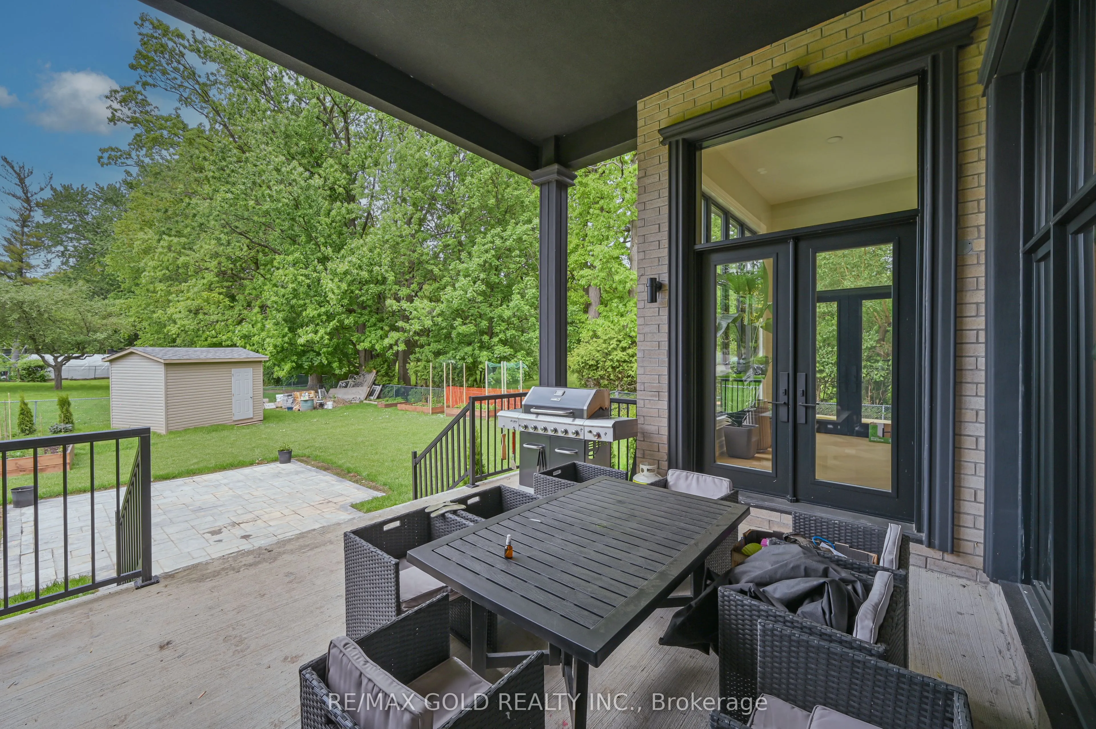 48 Sylvadene Parkway