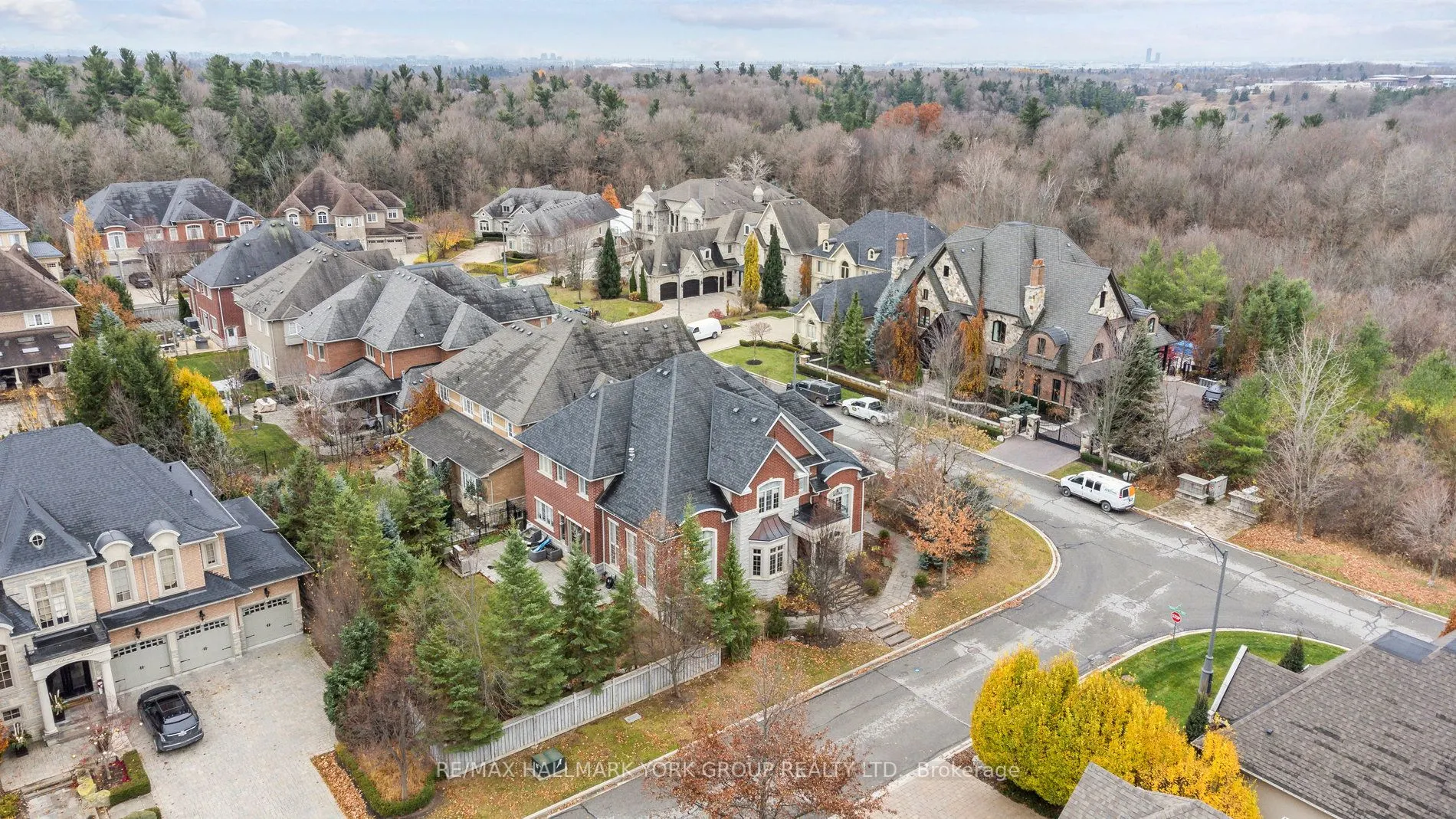100 Grandvista Crescent