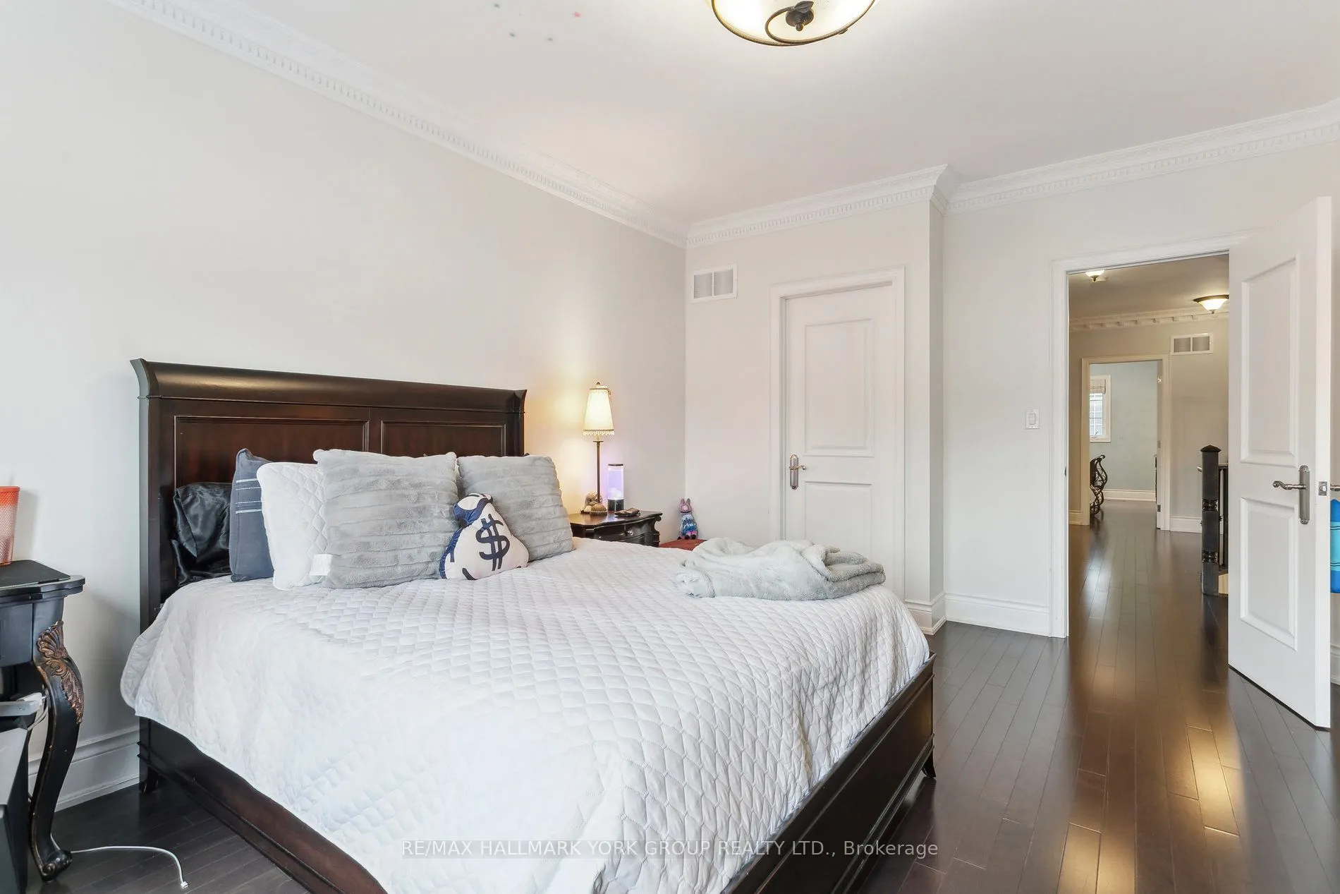 100 Grandvista Crescent