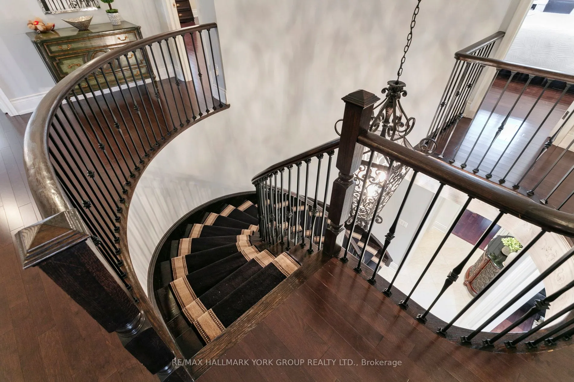 100 Grandvista Crescent