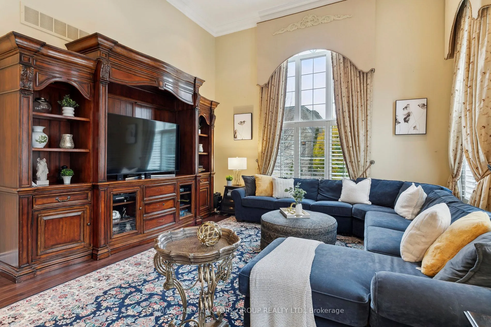 100 Grandvista Crescent