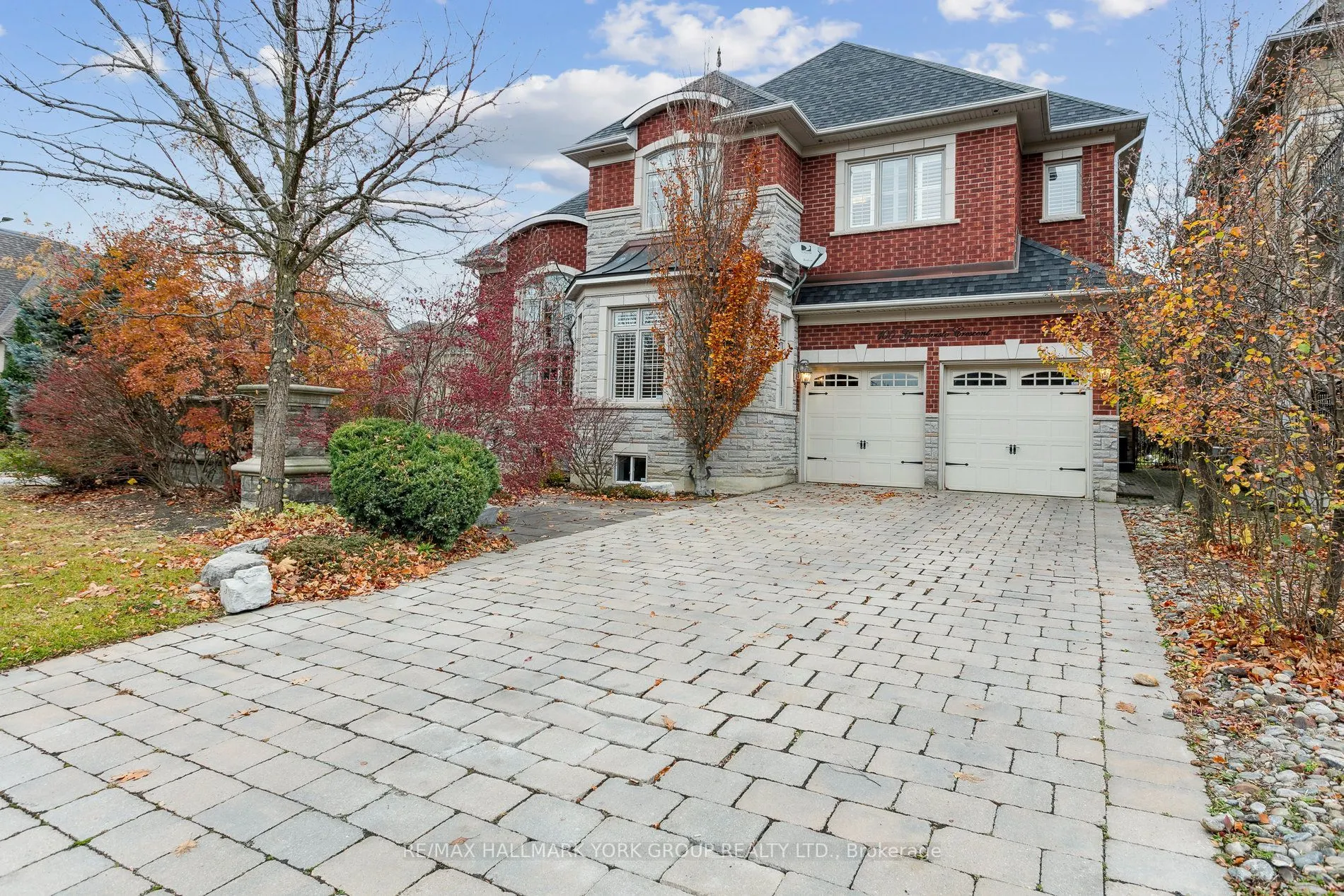 100 Grandvista Crescent