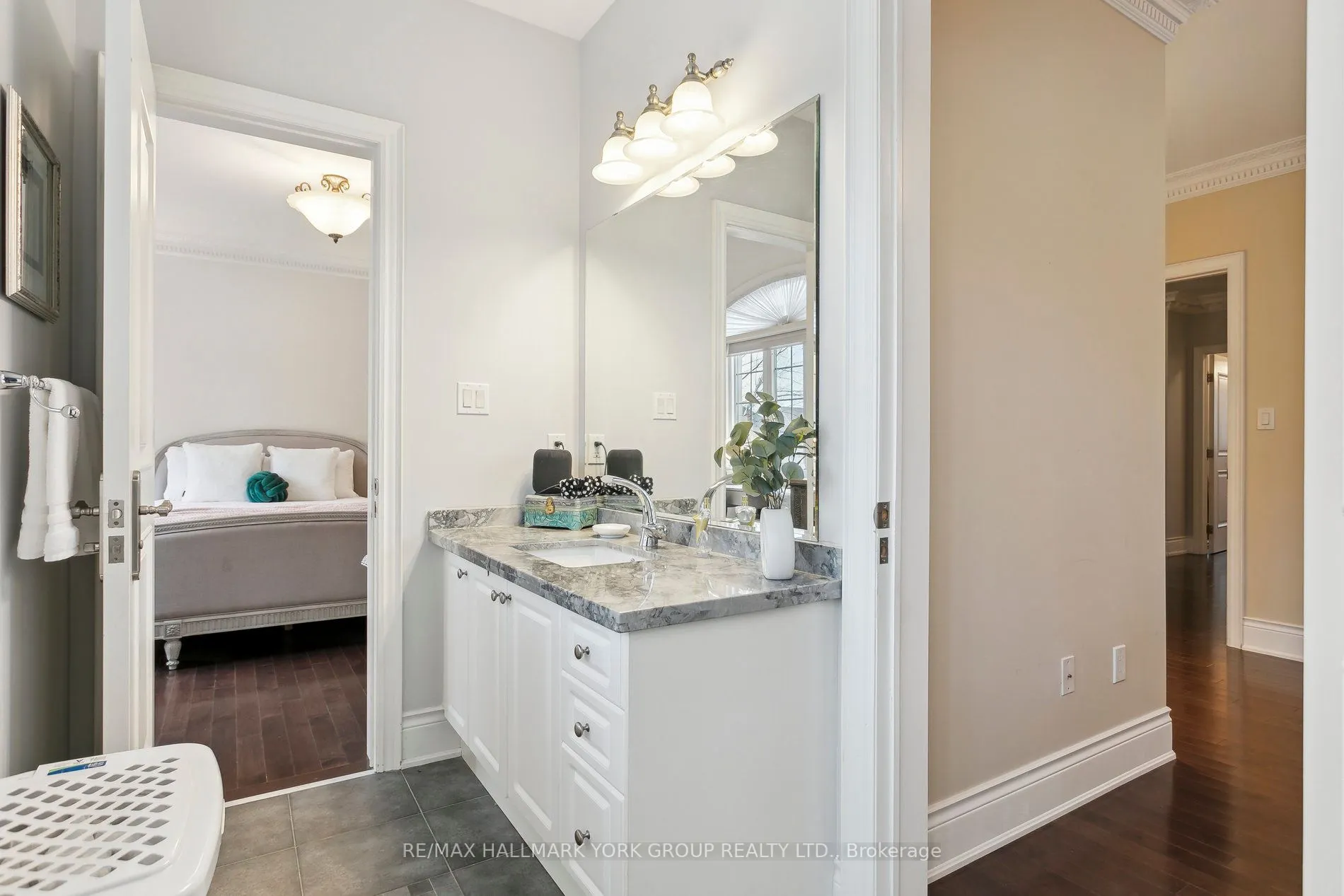 100 Grandvista Crescent