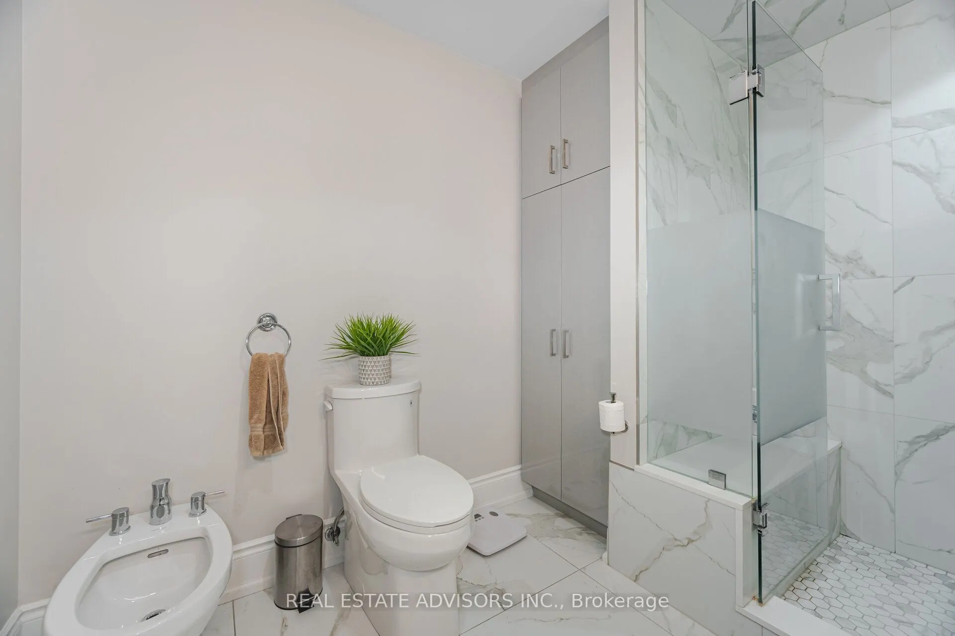 53 Woodbridge Avenue #313
