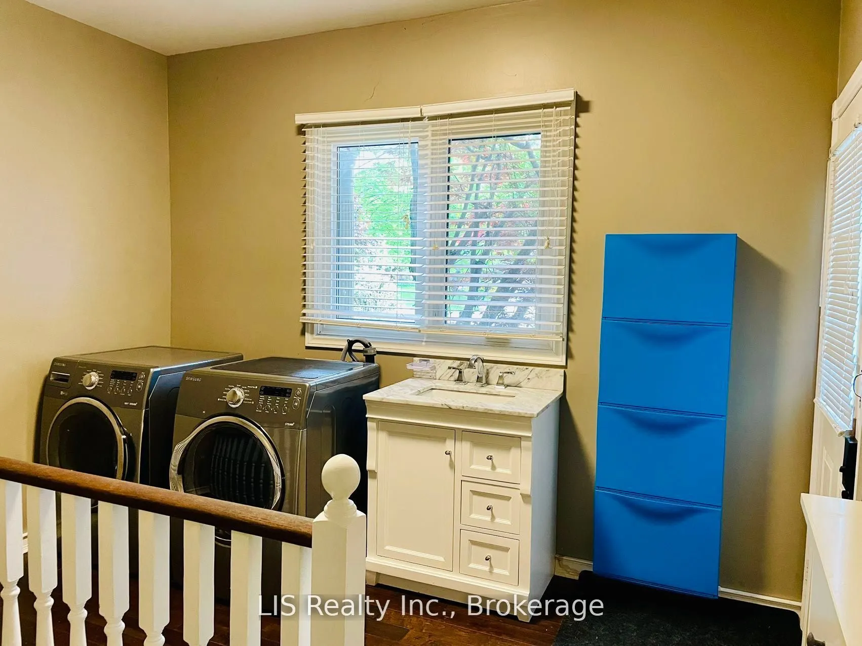 109 Treegrove Circ Circle