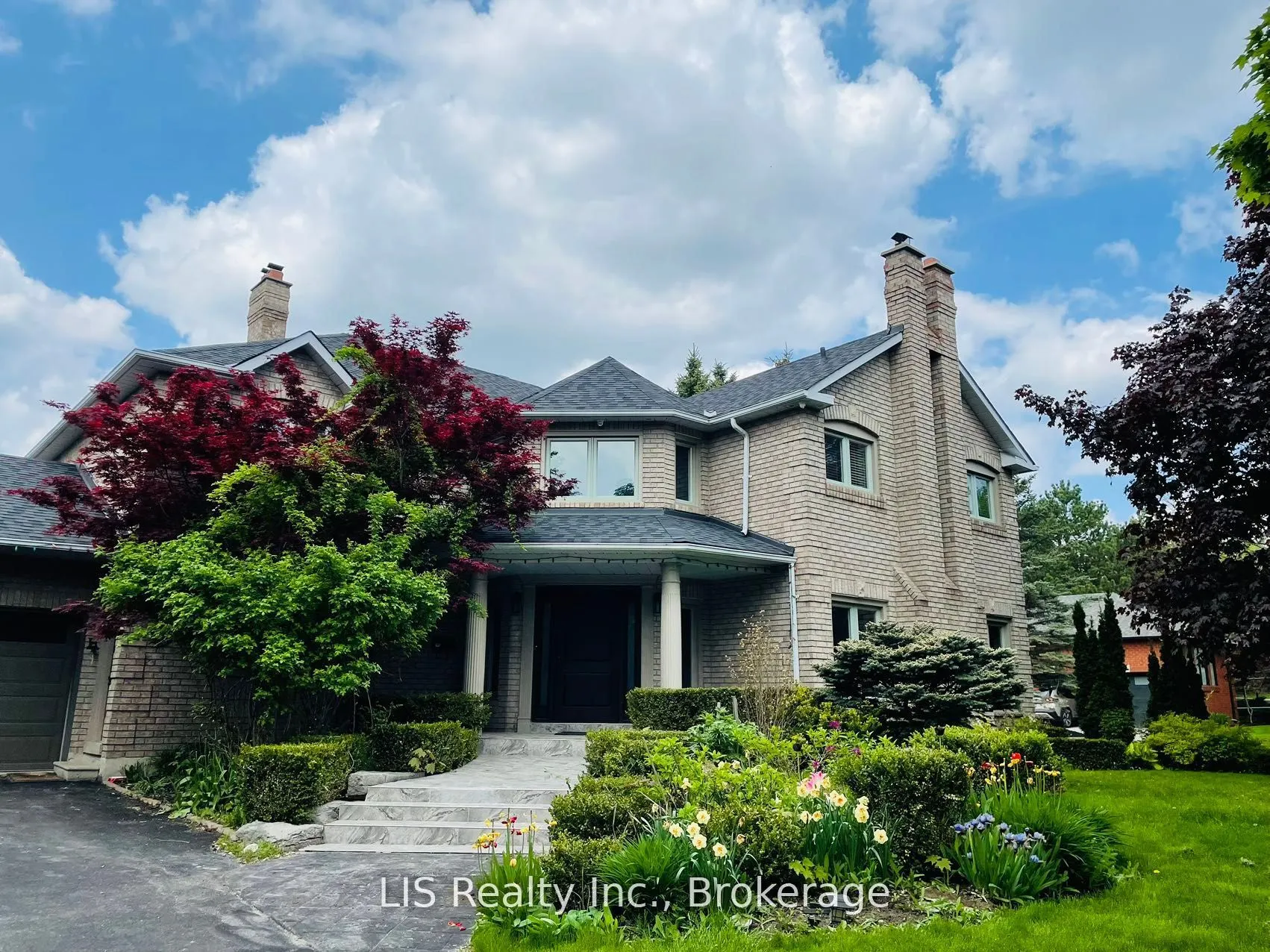 109 Treegrove Circ Circle