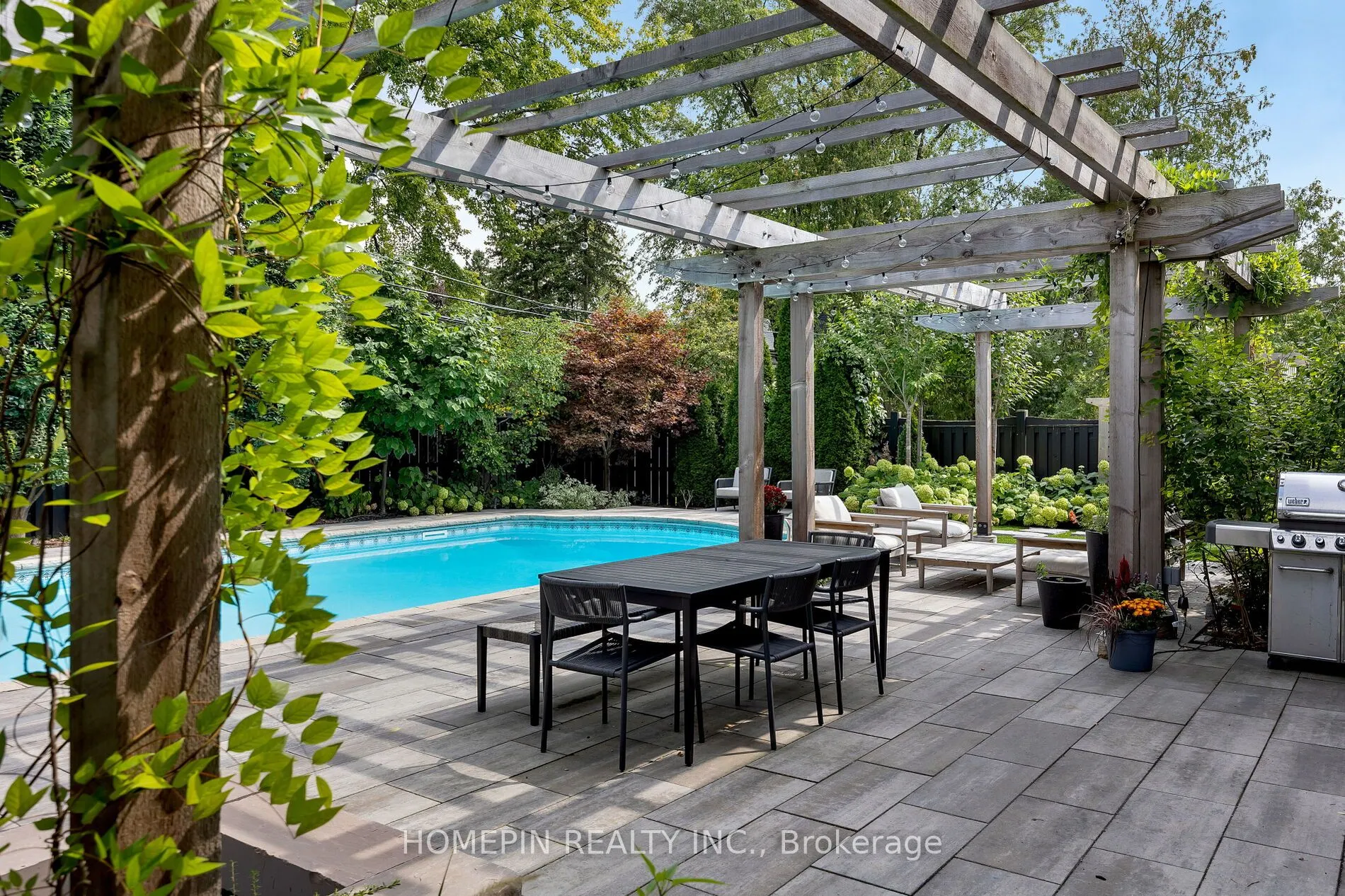 5 Callahan Road