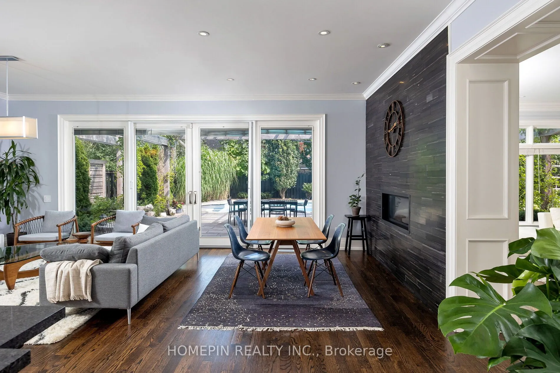 5 Callahan Road