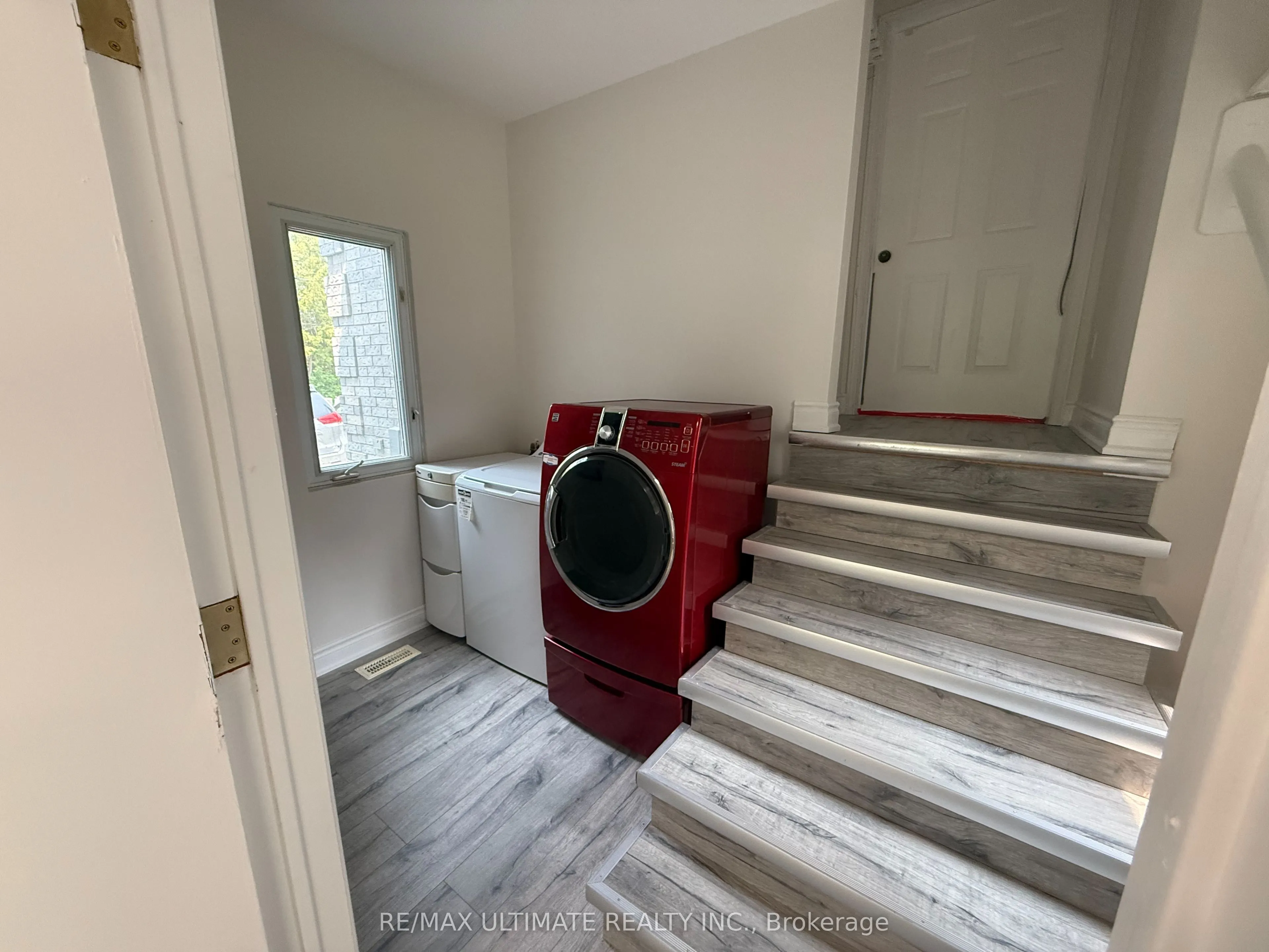 50 Pinery Lane, #Side Unit B