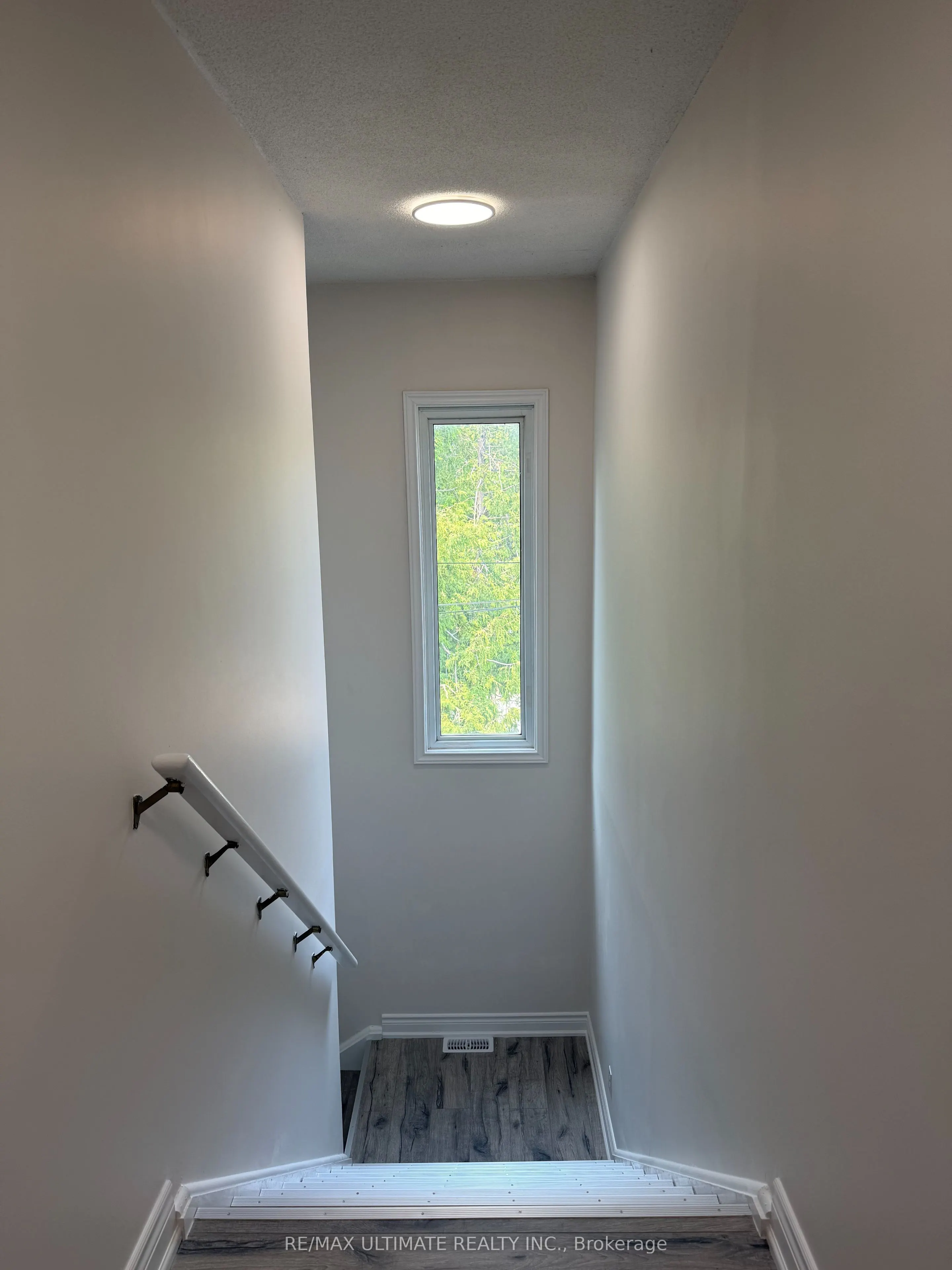 50 Pinery Lane, #Side Unit B