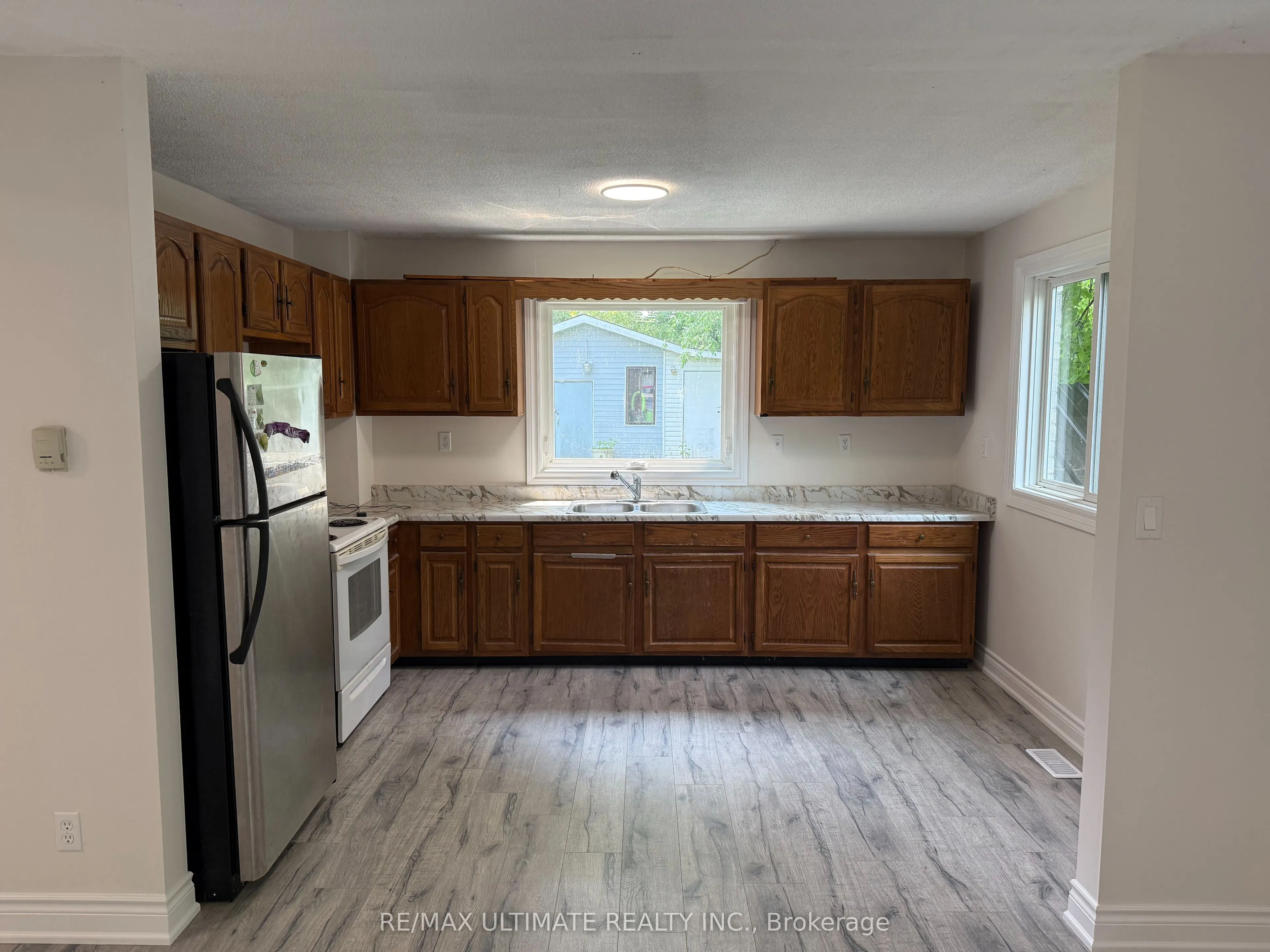 50 Pinery Lane, #Side Unit B