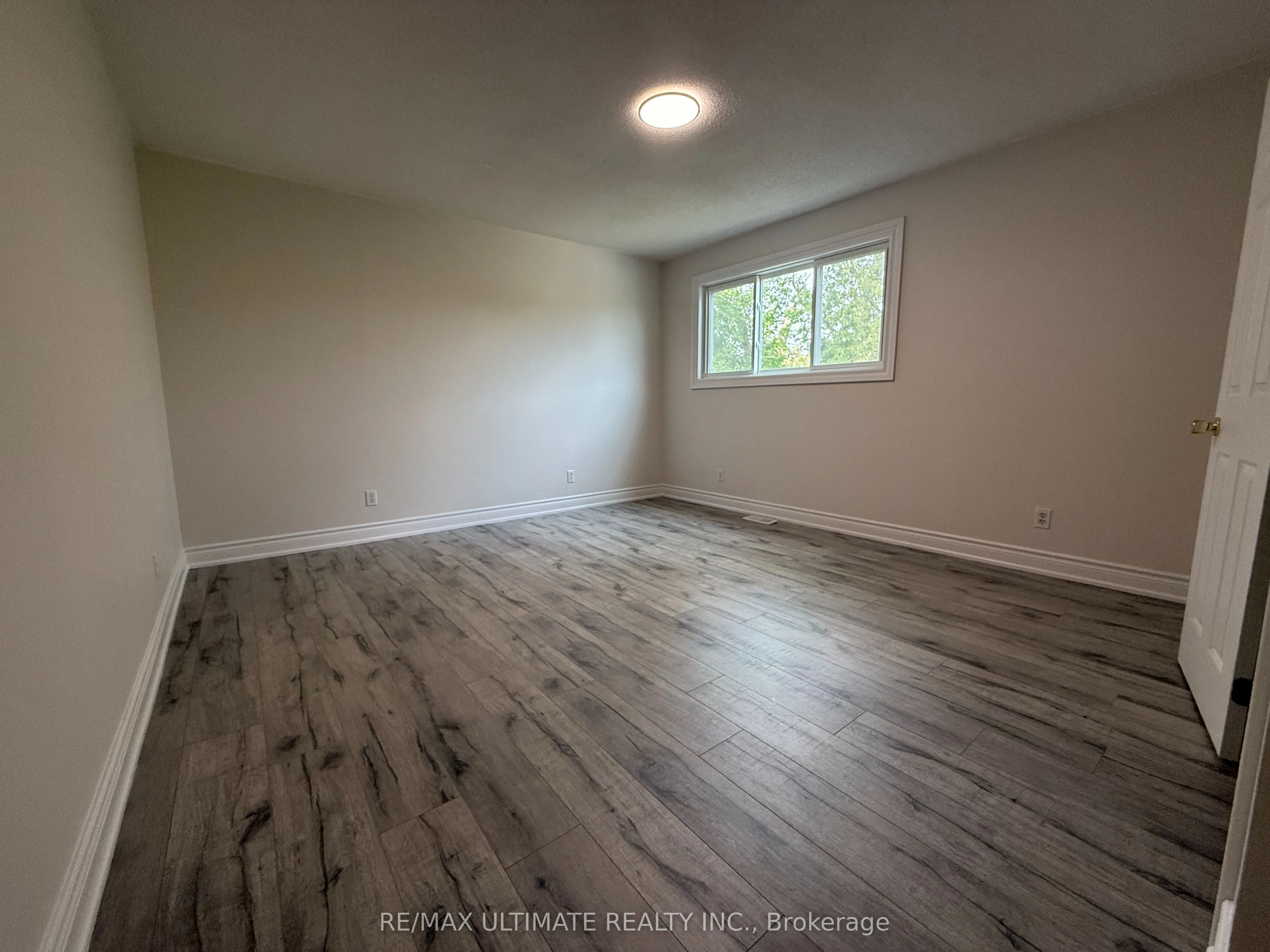 50 Pinery Lane, #Side Unit B