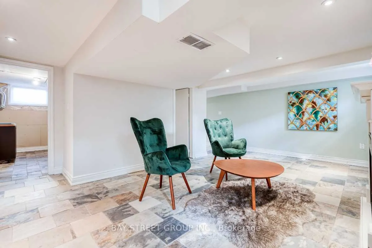 115 Crosby Avenue